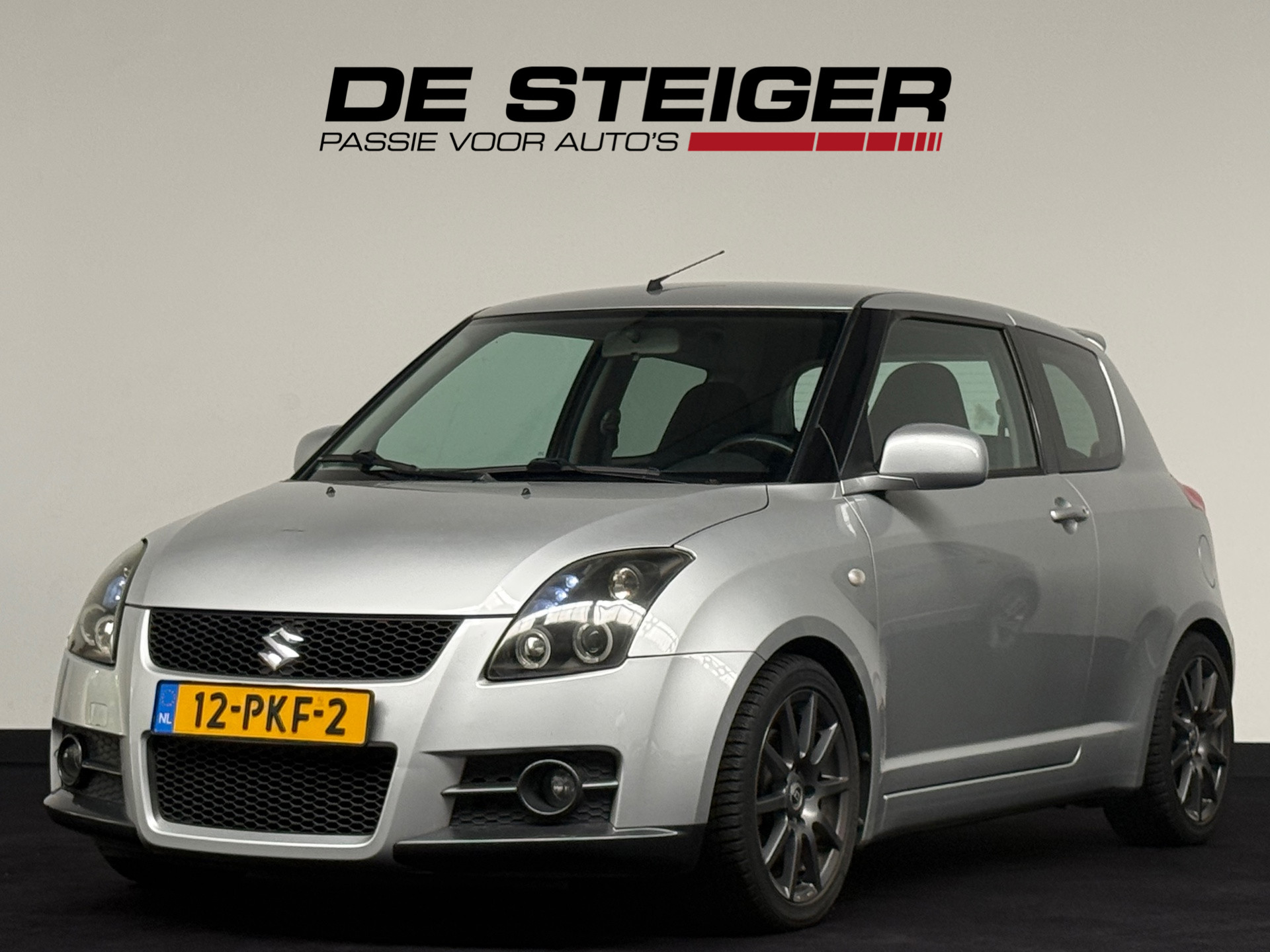 Suzuki Swift 1.6 Sport 3D Keyless Airco 125 PK 2009 - voorkant