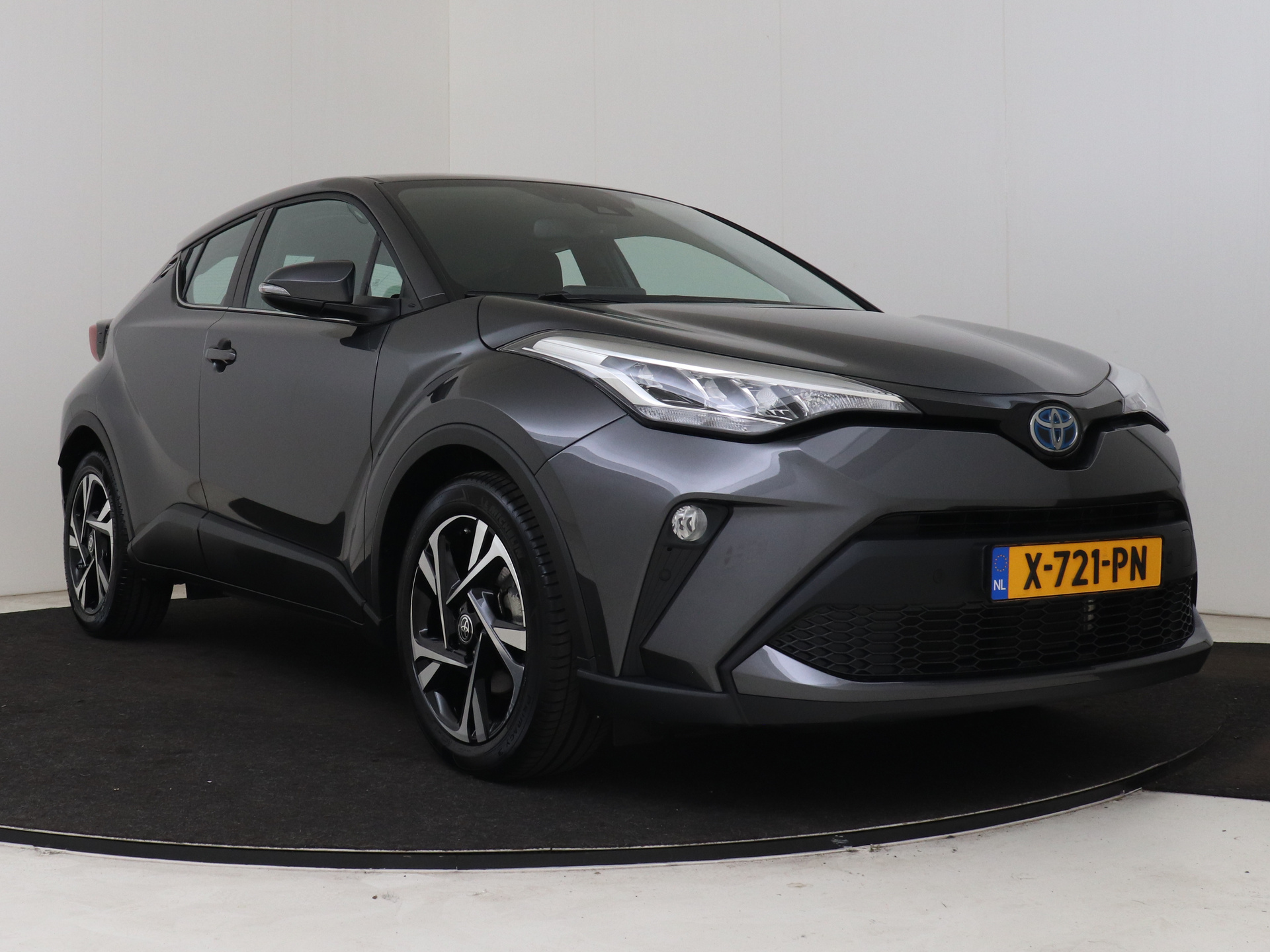 Foto van Toyota C-hr