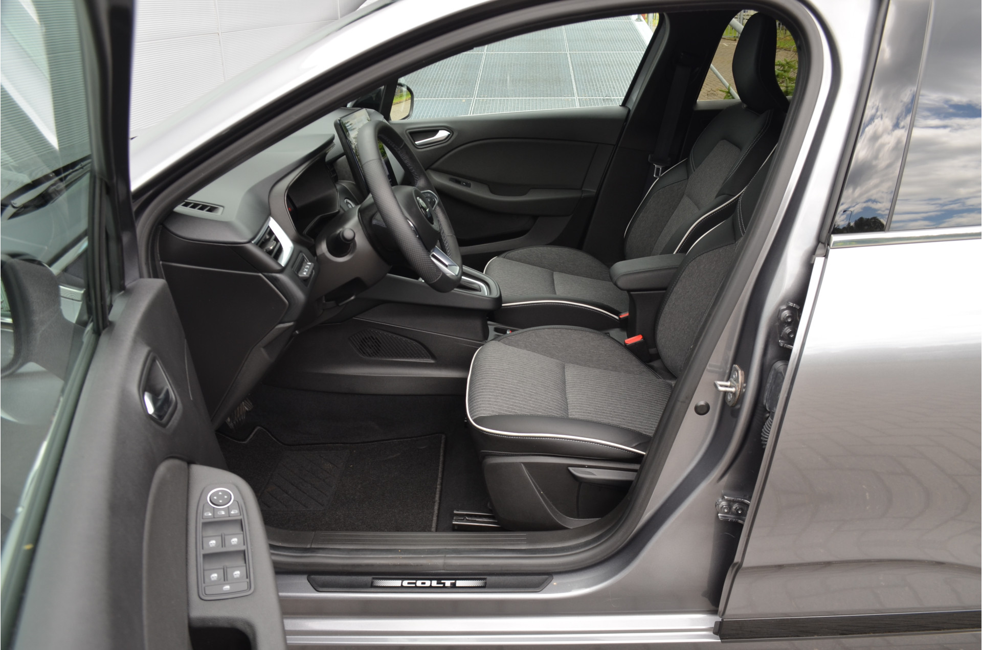 Foto van Mitsubishi Colt