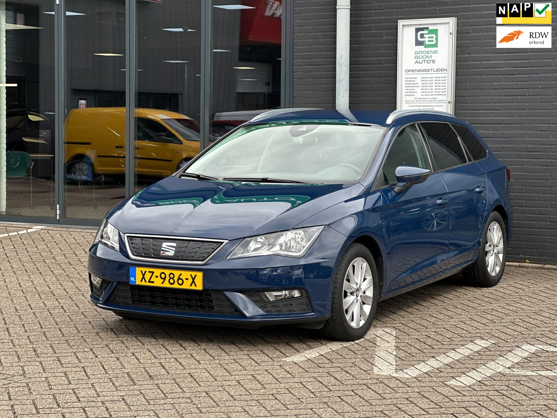Seat Leon ST 1.0 EcoTSI Style Business Intense/1STE EIG/CARPLAY/NAVI/NL-AUTO NAP!! 2019 - voorkant