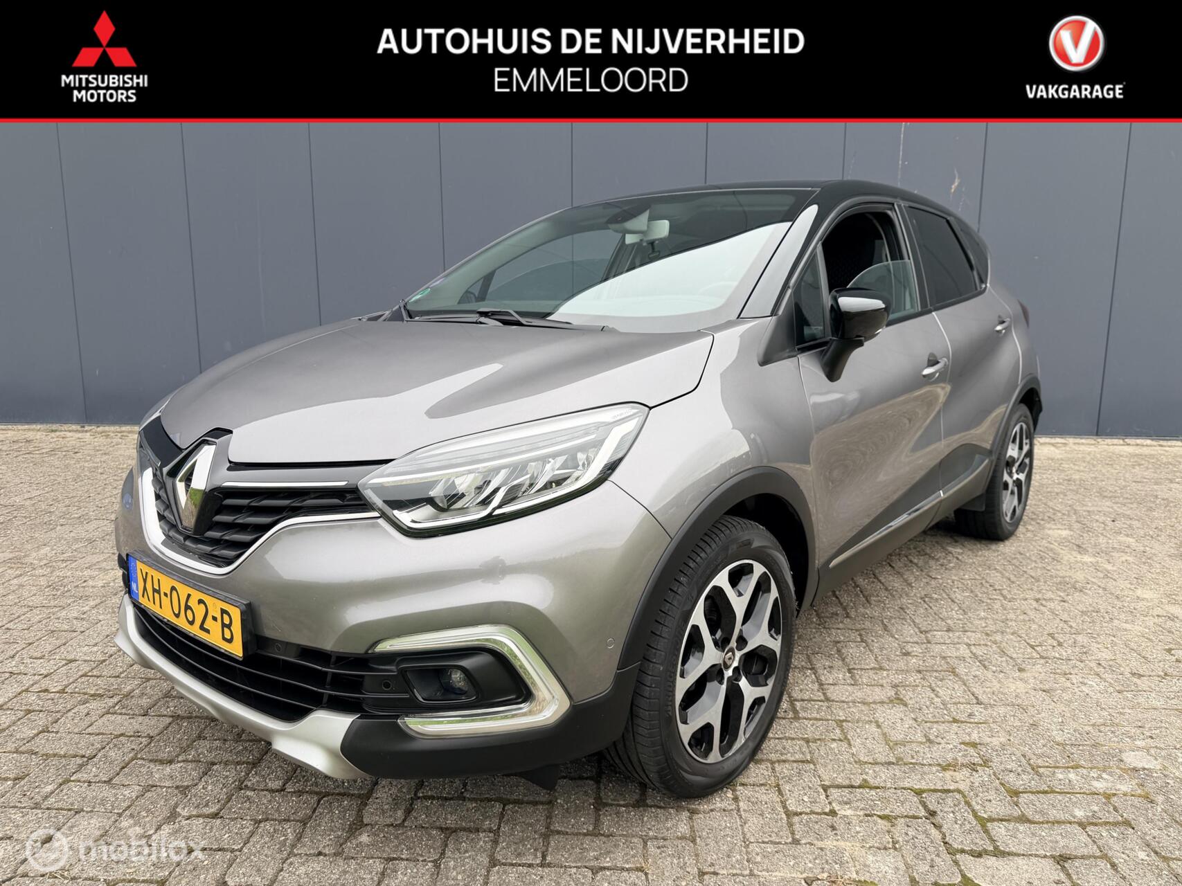 Renault Captur 0.9 TCe Intens TREKHAAK ACHTERUITRIJCAMERA 2019 - voorkant