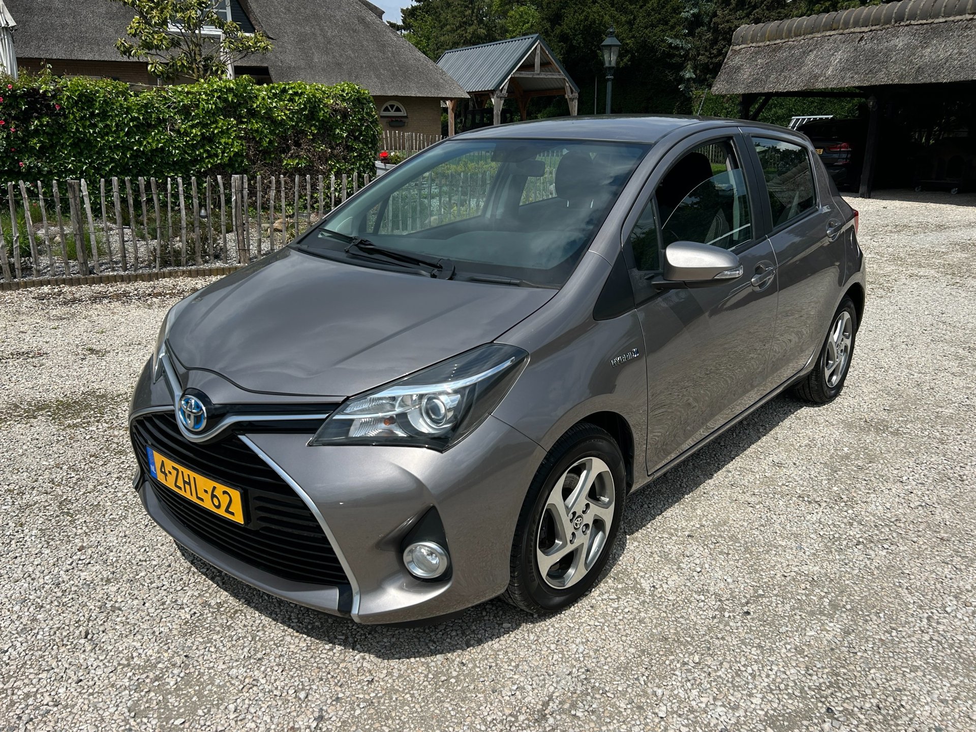 Foto van Toyota Toyota Yaris Hybrid