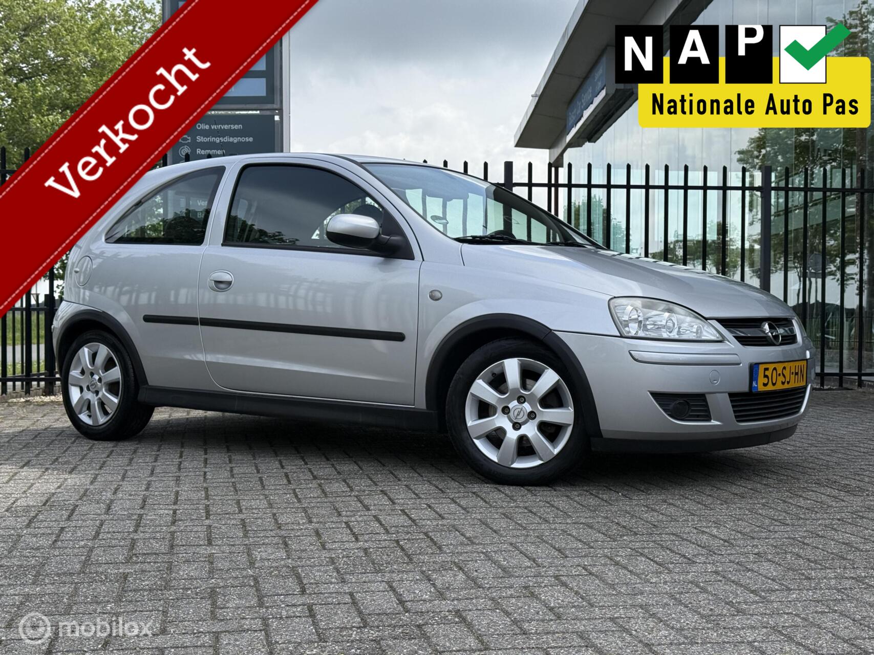 Opel Corsa-c 1.4-16V Silverline | Airco | Cruise | Nieuwe APK 2006 - voorkant