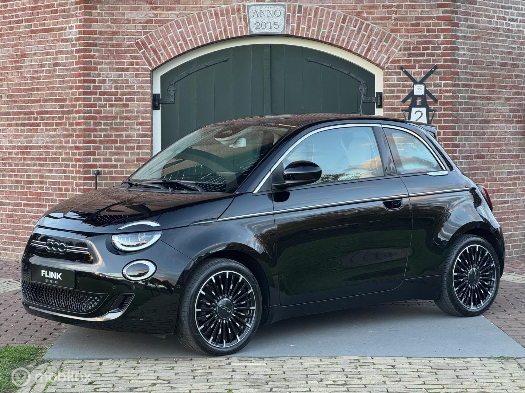 Fiat 500 La Prima 3+1  42 kWh Led, Apple Carplay, Cruise, 17" 2021 - voorkant