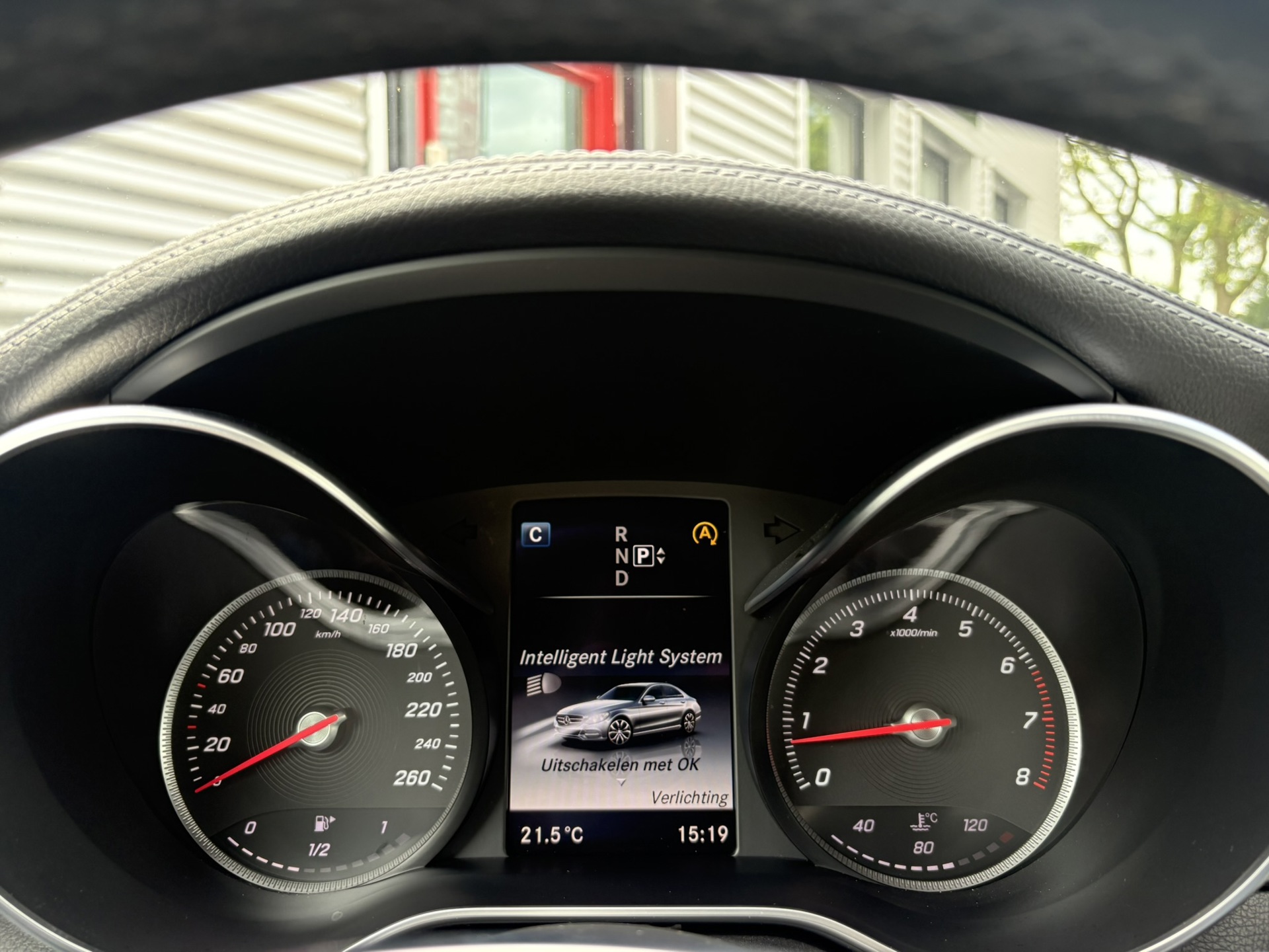 Foto van Mercedes-Benz C 200