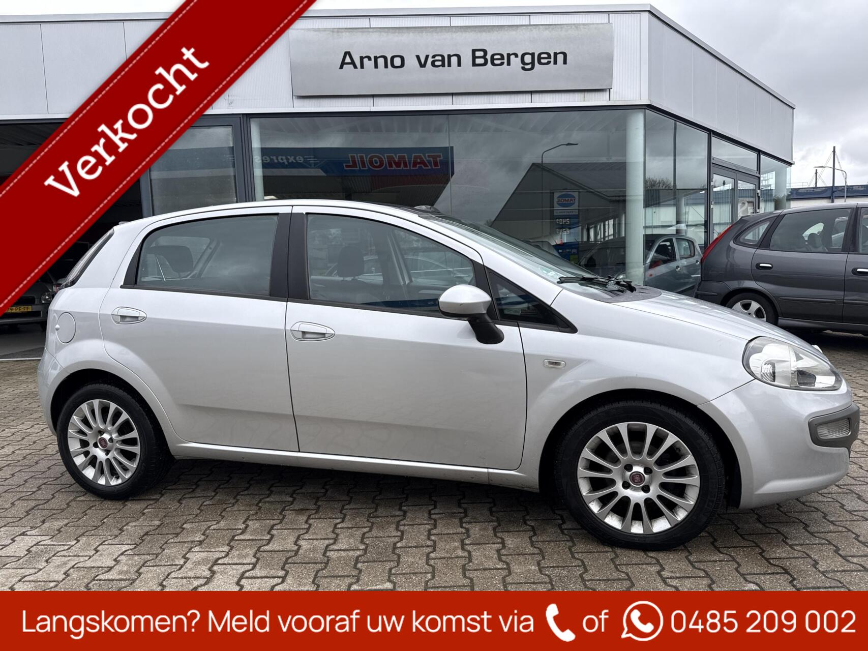 Fiat Fiat Punto 1.4-16V Multiair Emotion, panorama-/schuif-/kanteldak, navigatiesysteem, climatronic, cruisecontrol, pdc, leuke auto, rijdt en schakelt perfect. 2010 - voorkant