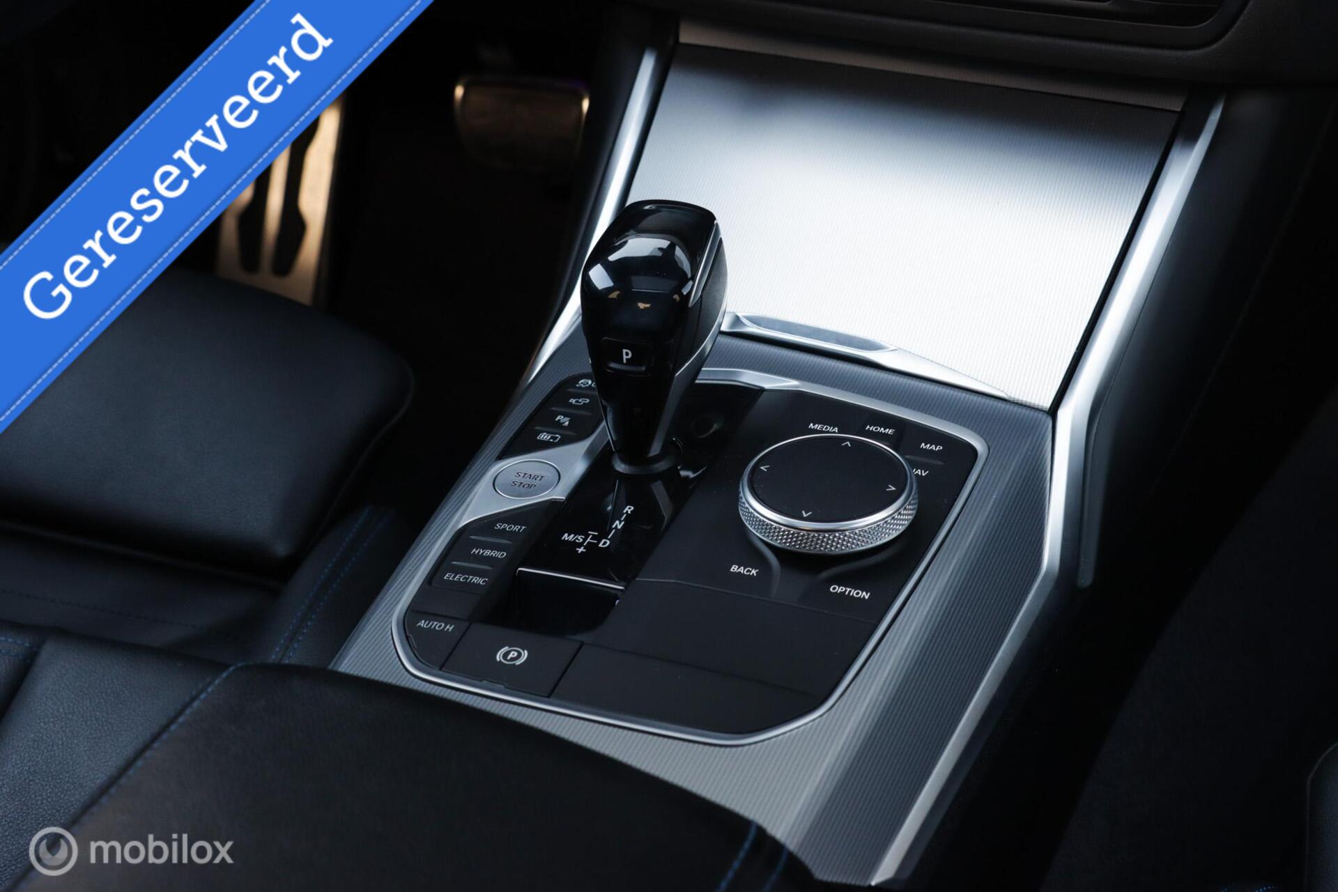 Foto van BMW 330e xDrive