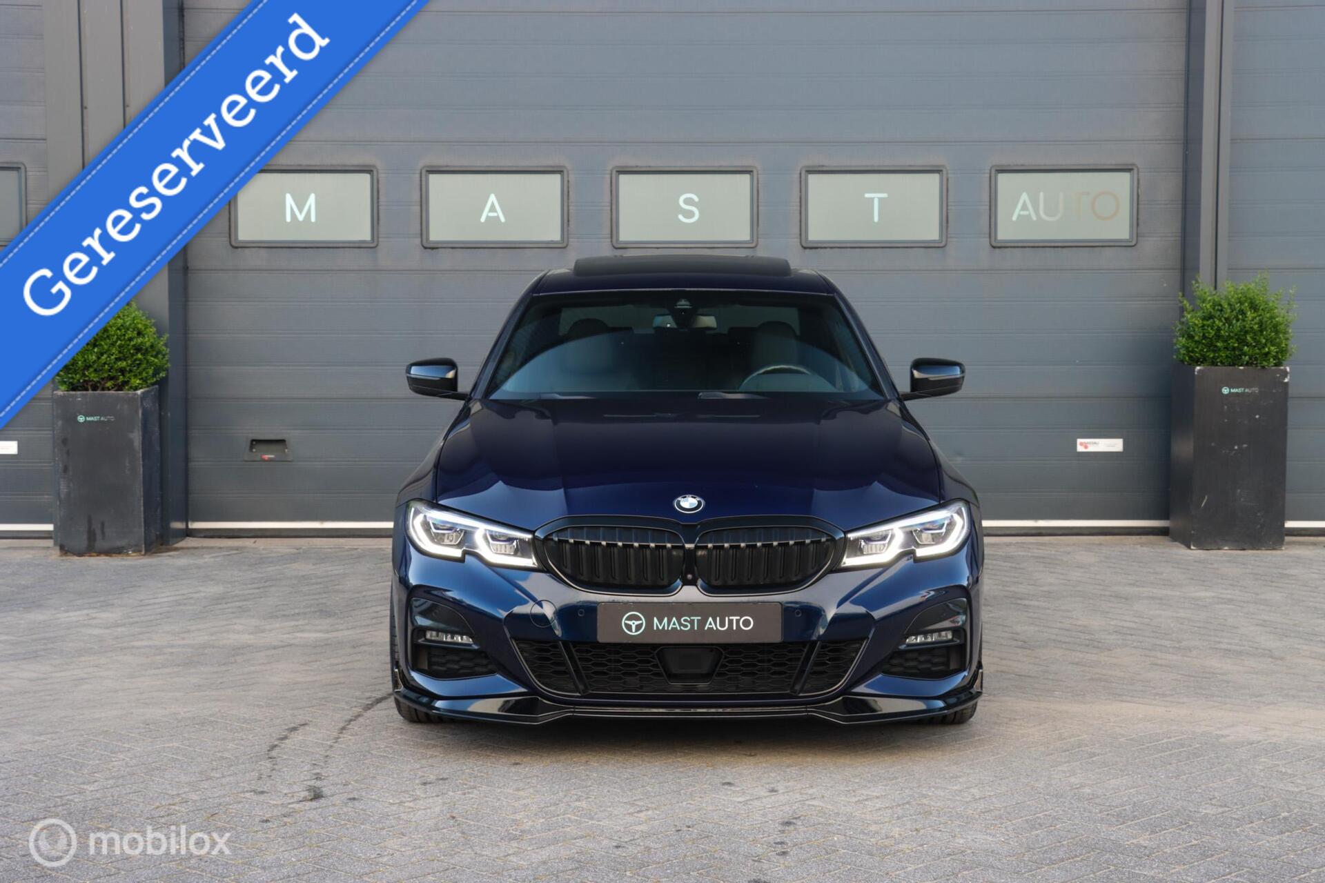 Foto van BMW 330e xDrive