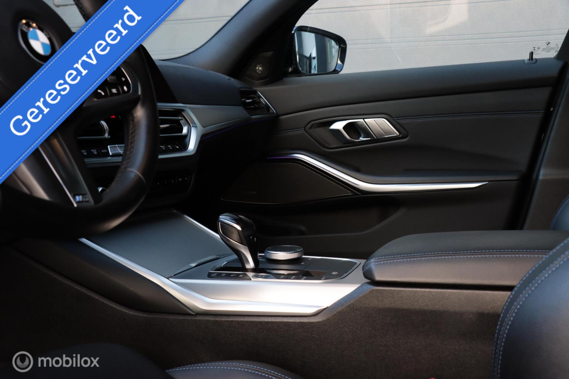 Foto van BMW 330e xDrive