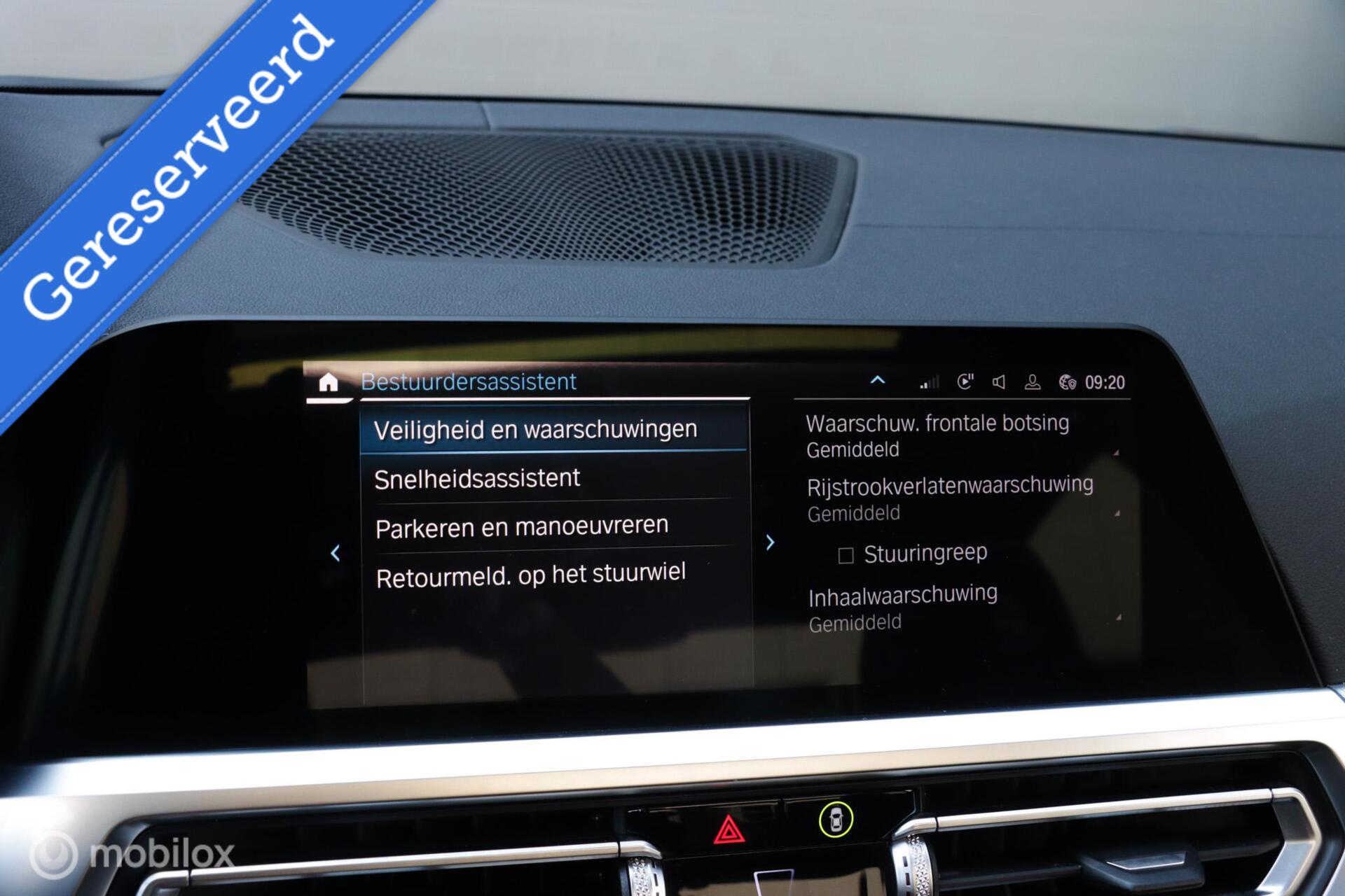 Foto van BMW 330e xDrive