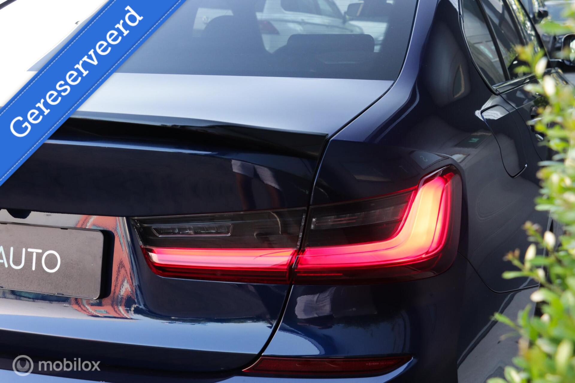 Foto van BMW 330e xDrive