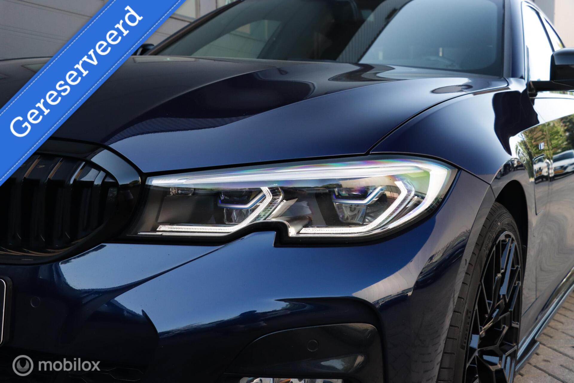 Foto van BMW 330e xDrive