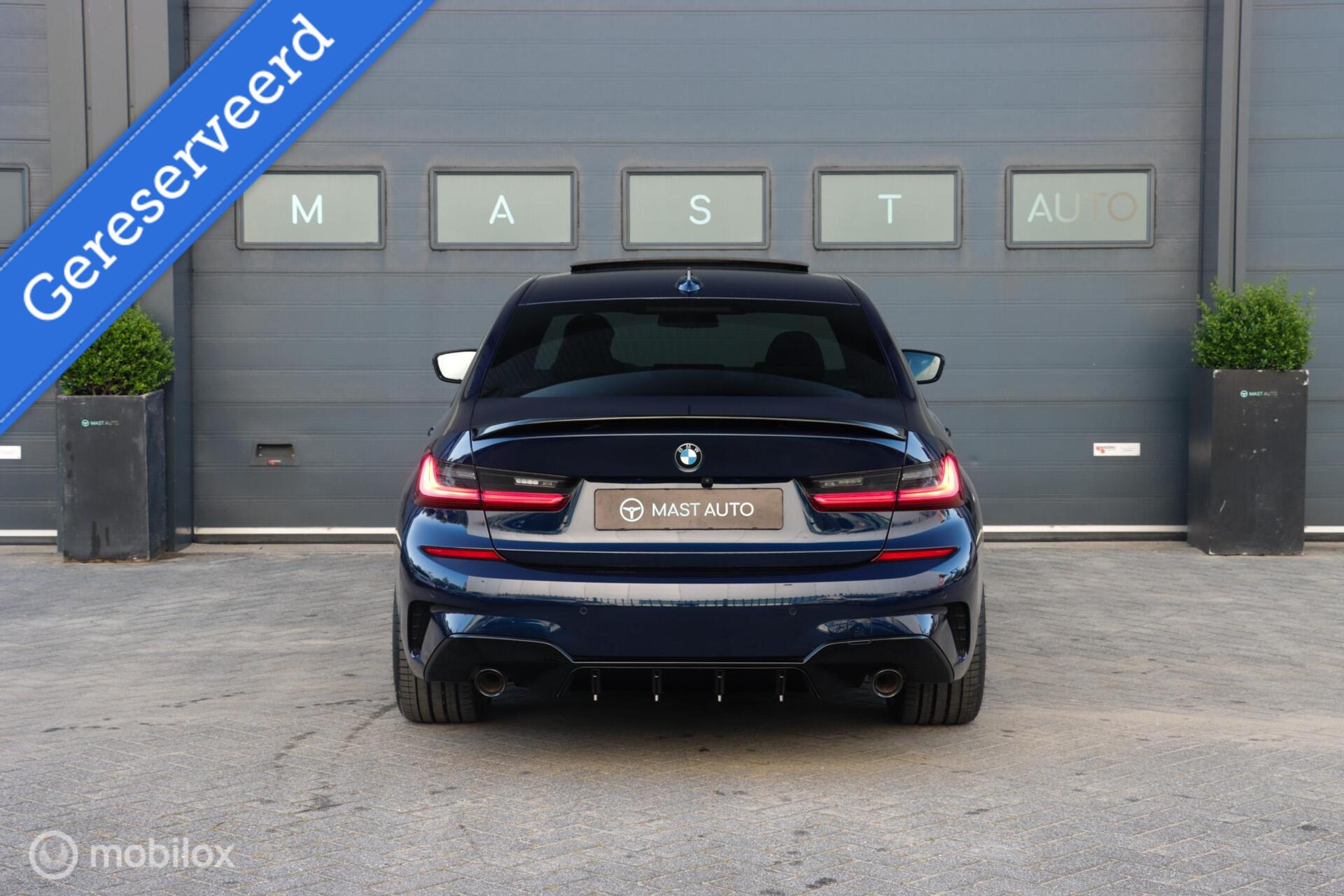 Foto van BMW 330e xDrive