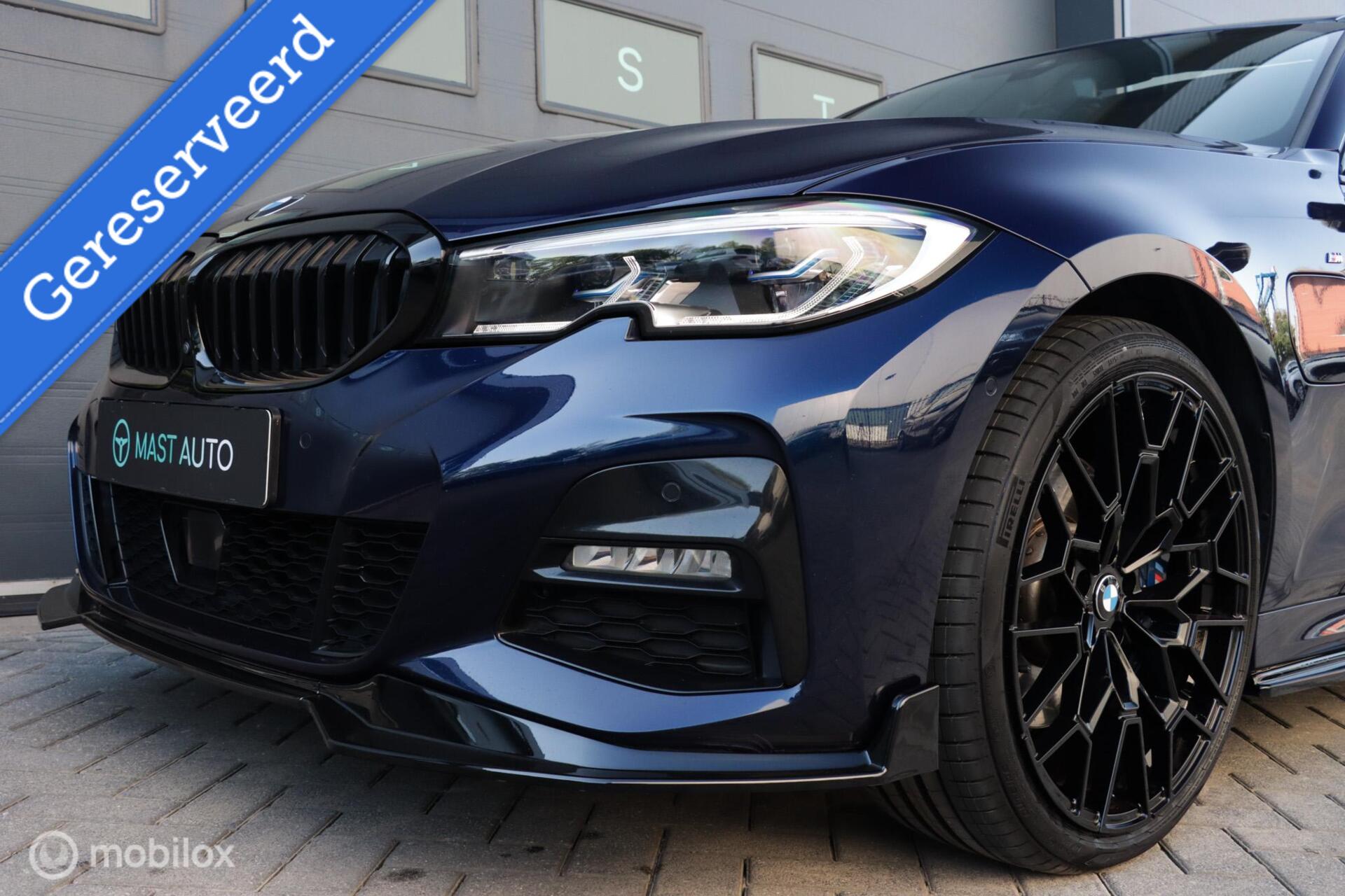 Foto van BMW 330e xDrive