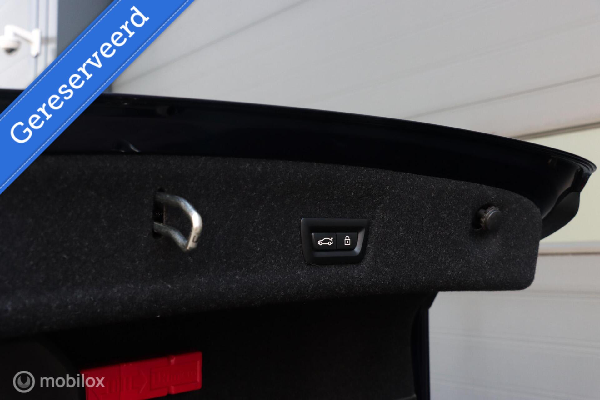Foto van BMW 330e xDrive
