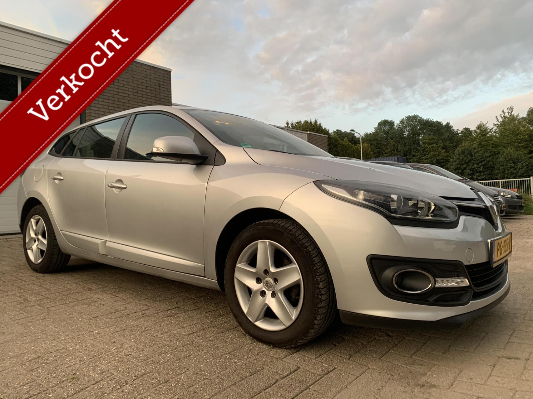 Renault Megane Estate 1.5 dCi Expression Dealer onderhouden APK Airco Cruise control Elektrische pakket 2015 - voorkant