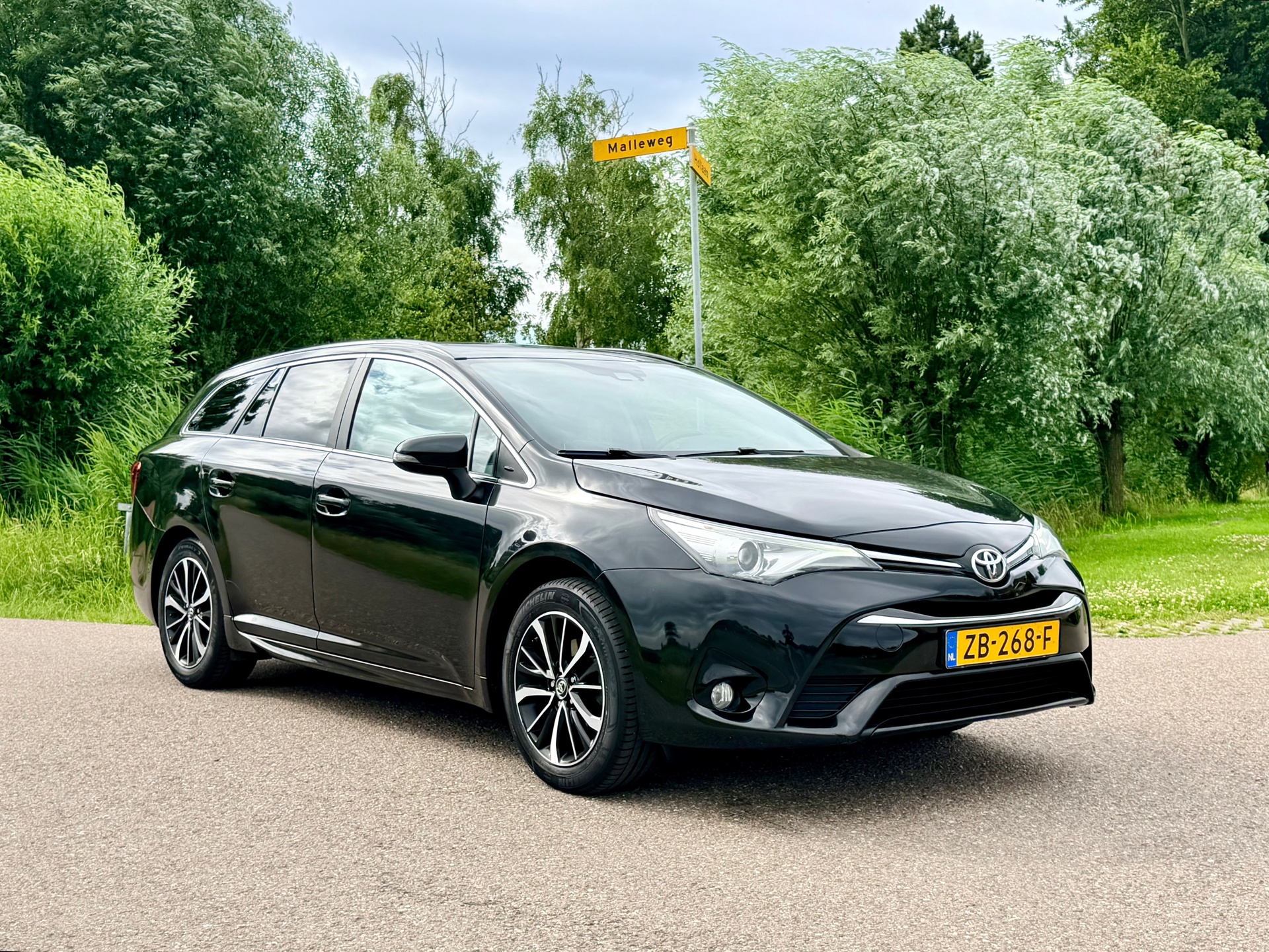 Foto van Toyota Toyota Avensis