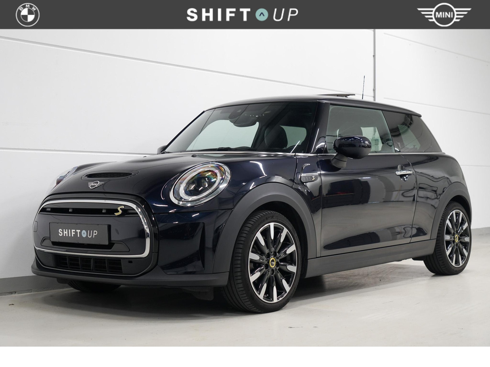 Mini Cooper Se Yours Panoramadak | Harman Kardon | Head Up | ACC 2021 - voorkant