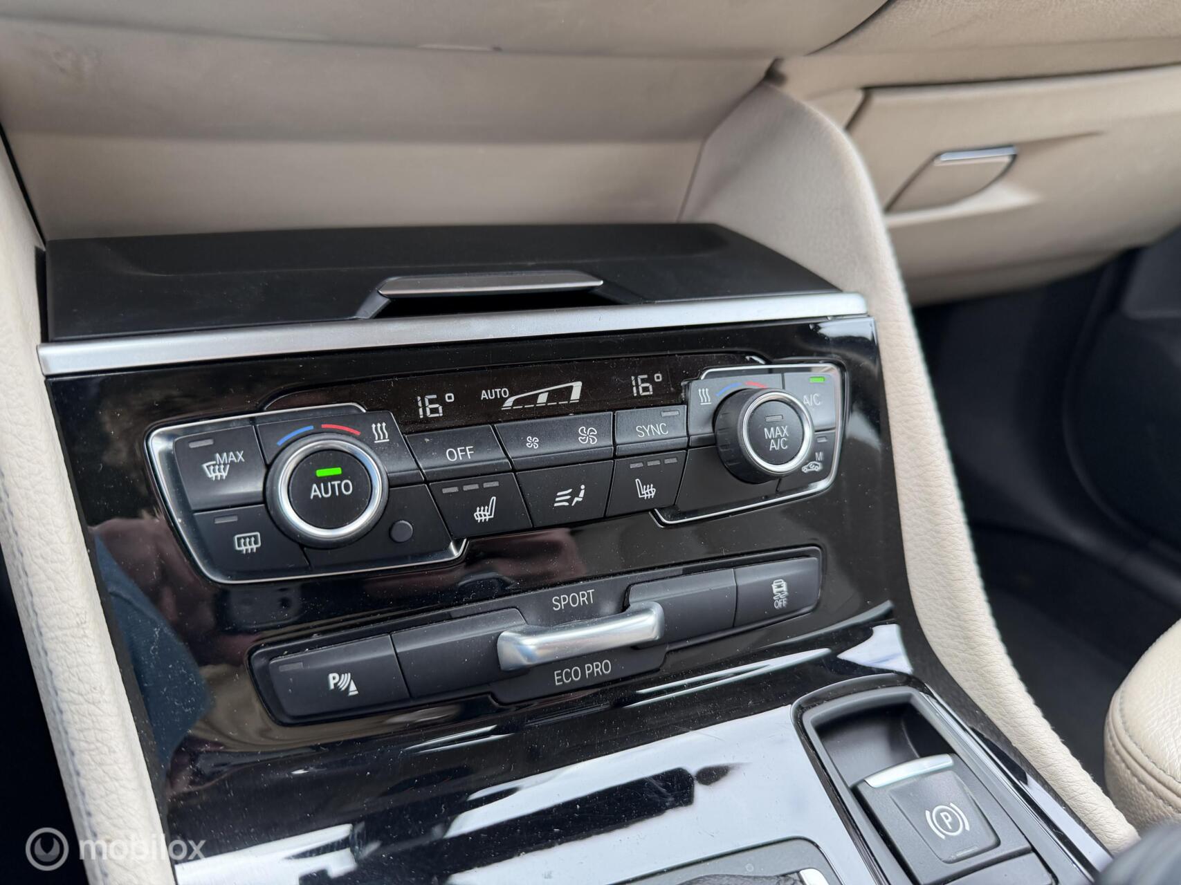 Foto van BMW 218i Active Tourer