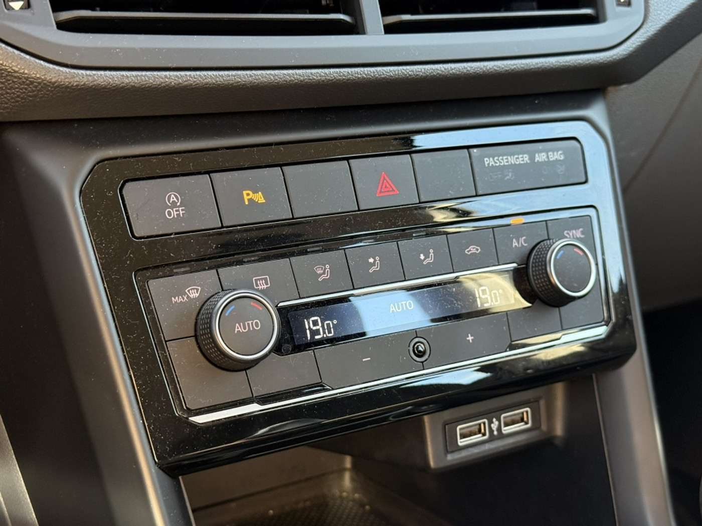 Foto van Volkswagen T-cross