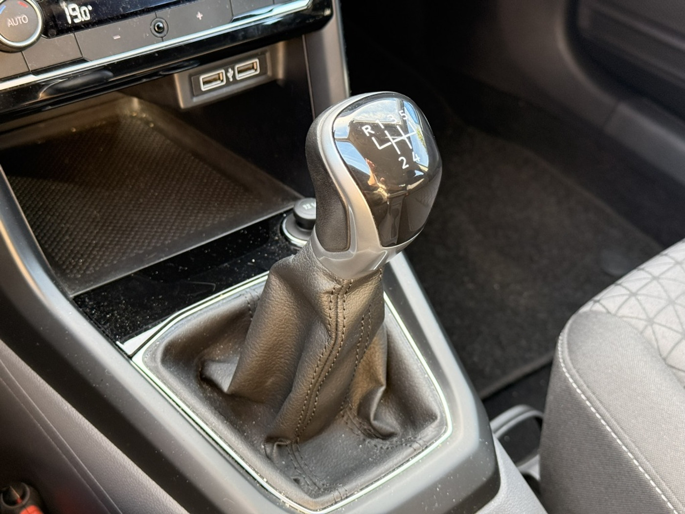 Foto van Volkswagen T-cross