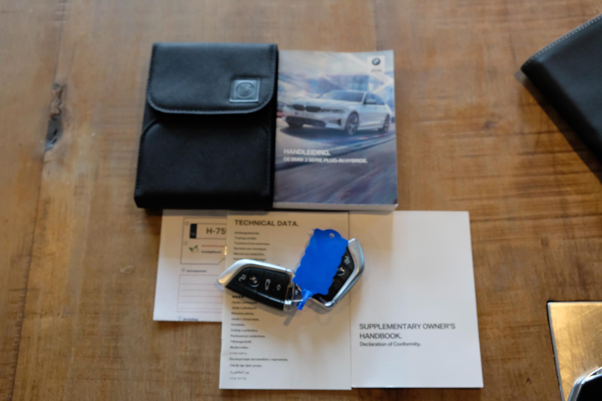 Foto van BMW 330e
