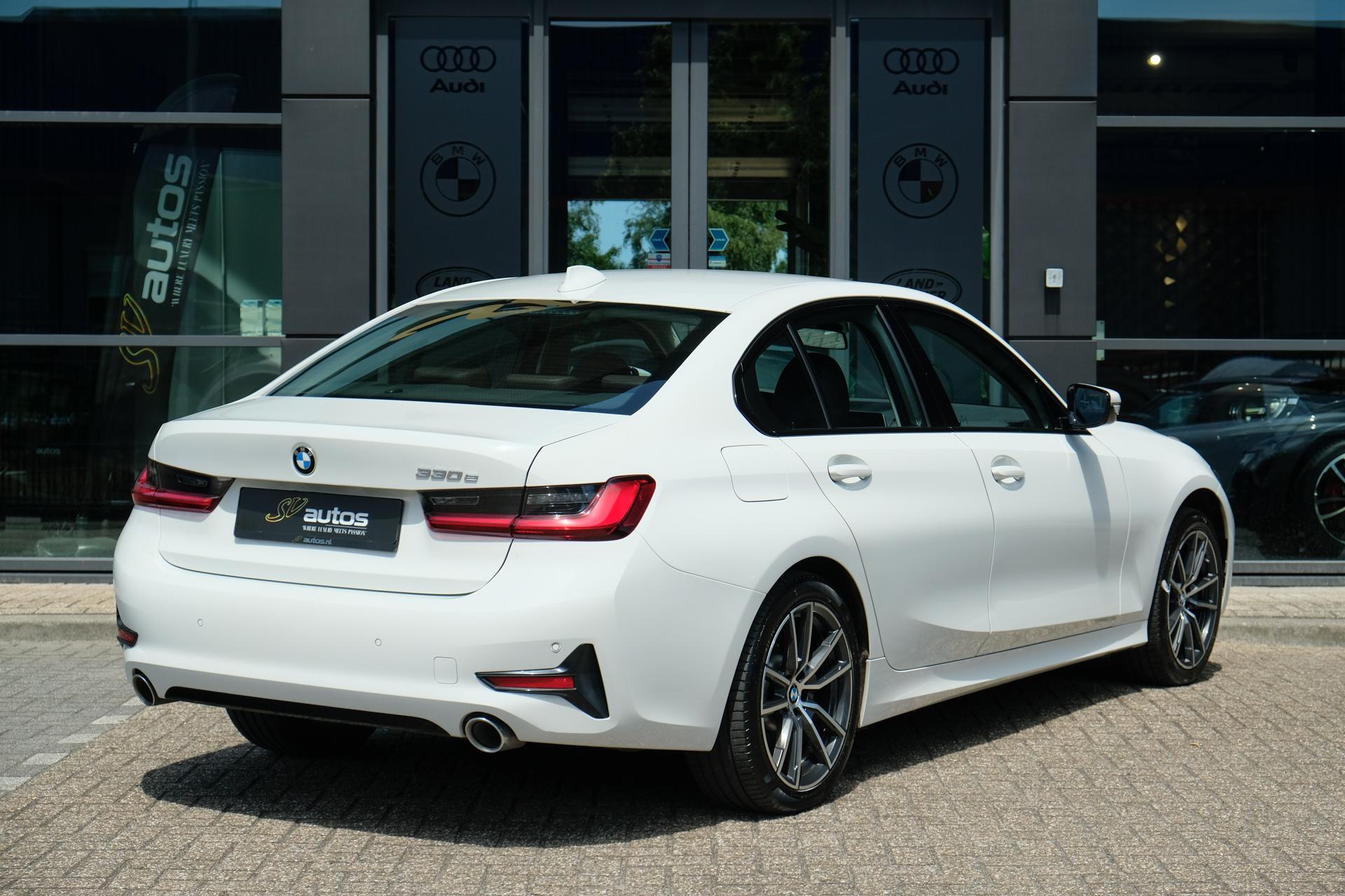 Foto van BMW 330e