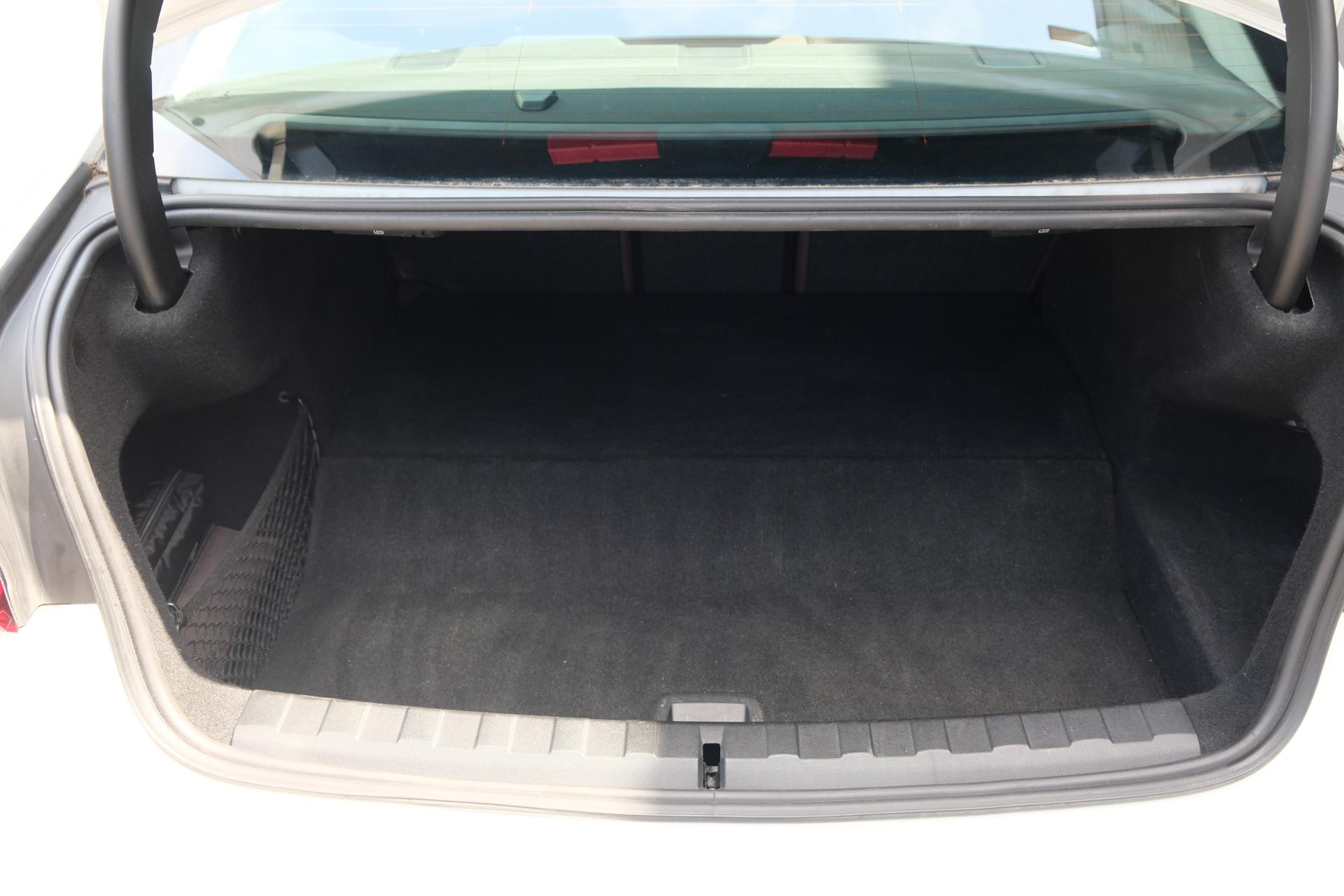 Foto van BMW 330e