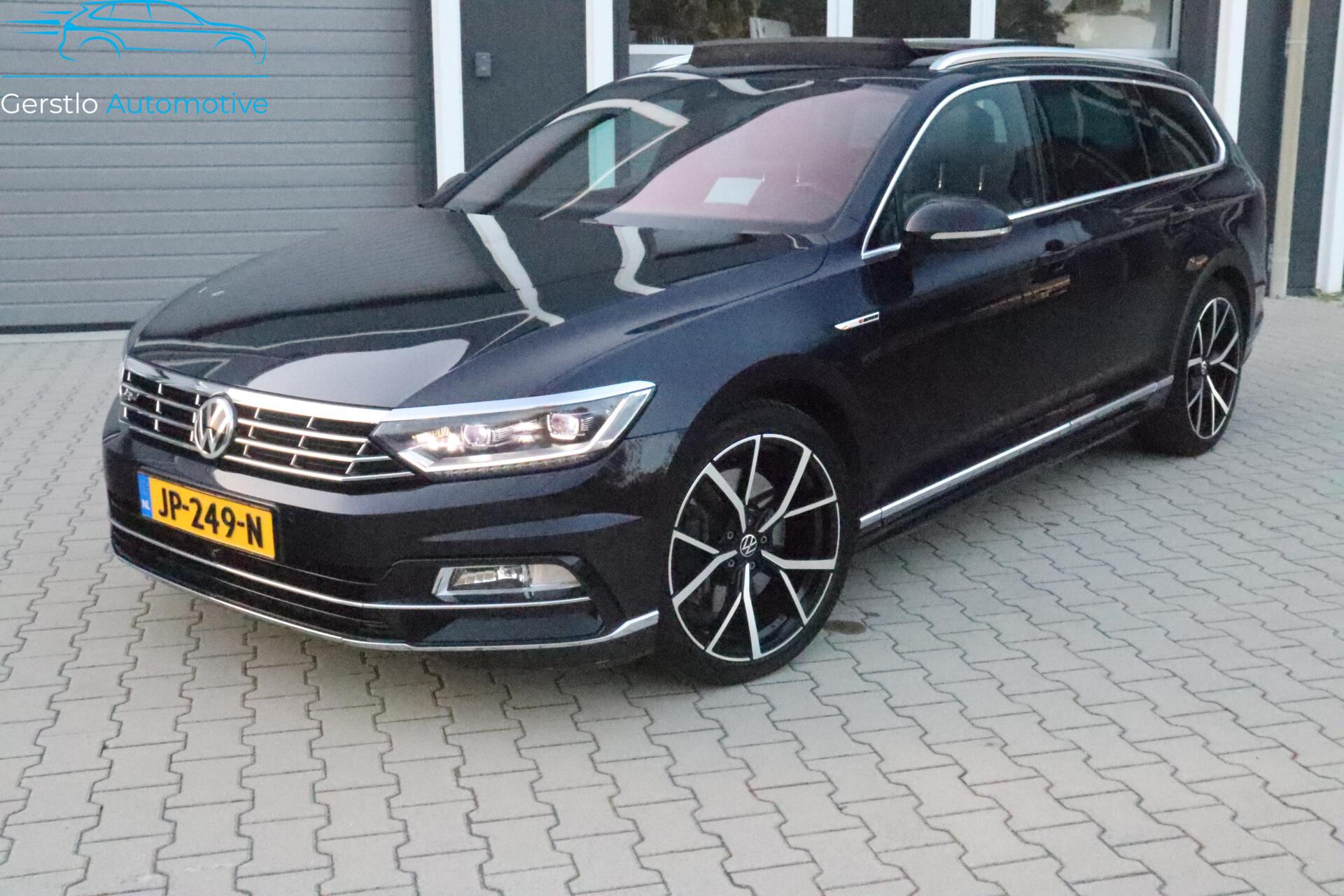 Volkswagen Passat 2.0TSI 4Motion R-line HUD PANO ACC 2016 - voorkant
