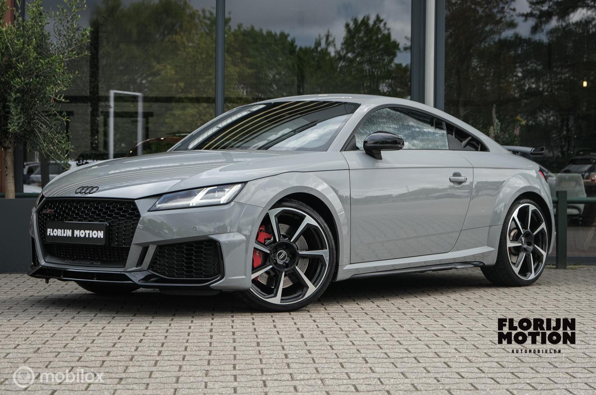 Audi TT RS Coupé TT RS quattro | 2022 | Matrix Led | B&O | Actieve uitlaat RS | 20 Inch |  Carbon | RS stoelen | Zwart optiek | Uniek | Caplay | DAB 2022 - voorkant