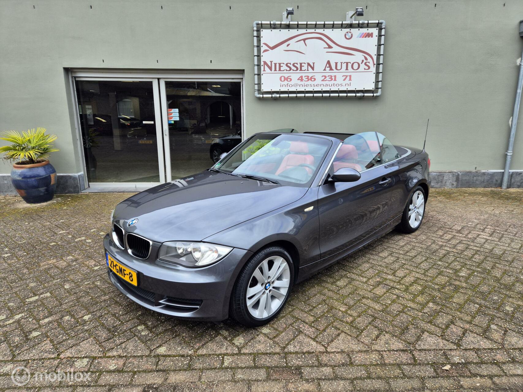 BMW 1-serie Cabrio E88 118i High Executive Ketting vervangen 2008 - voorkant