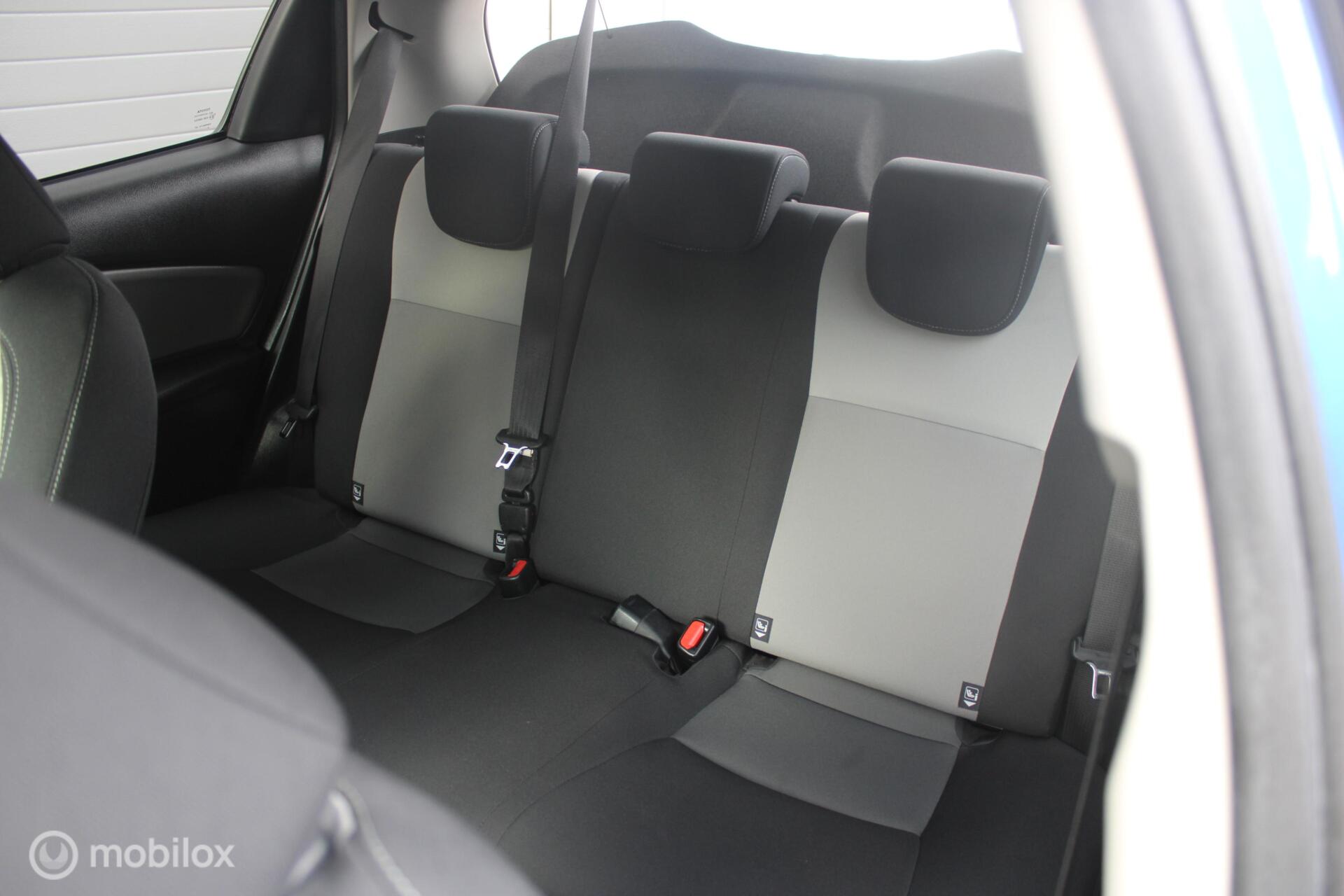 Foto van Toyota Toyota Yaris Hybrid