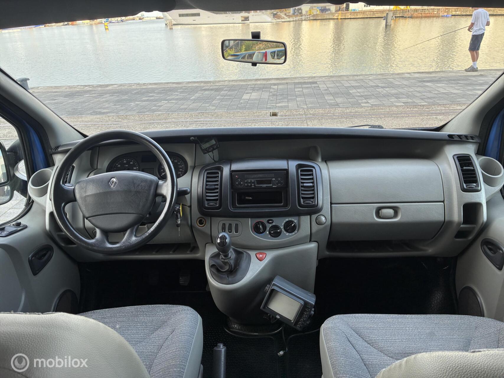 Foto van Renault Trafic T27 L1/h1 2.0 Dci 84kw E4 DC Gruau