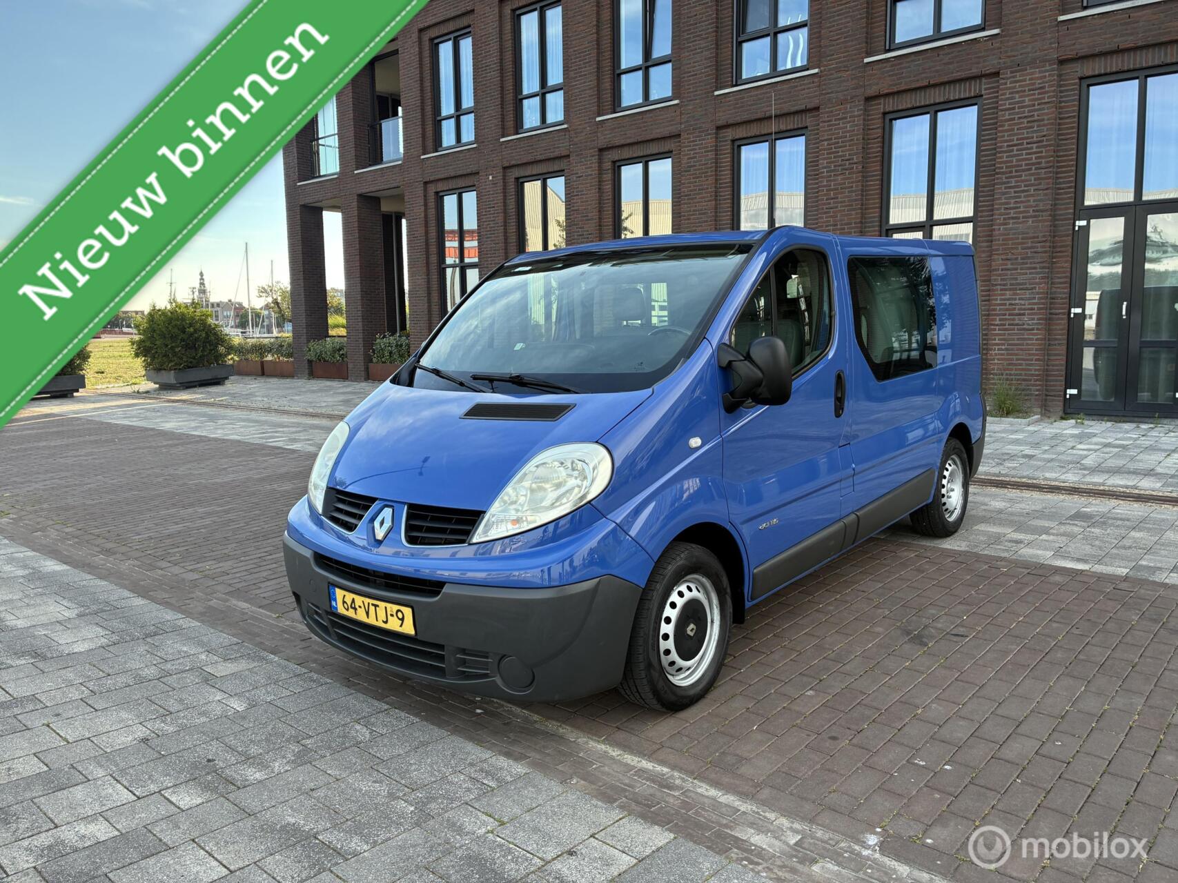 Renault Trafic T27 L1/h1 2.0 Dci 84kw E4 DC Gruau 2.0 dCi T27 L1H1 Générique DubbleCabin 2008 - voorkant