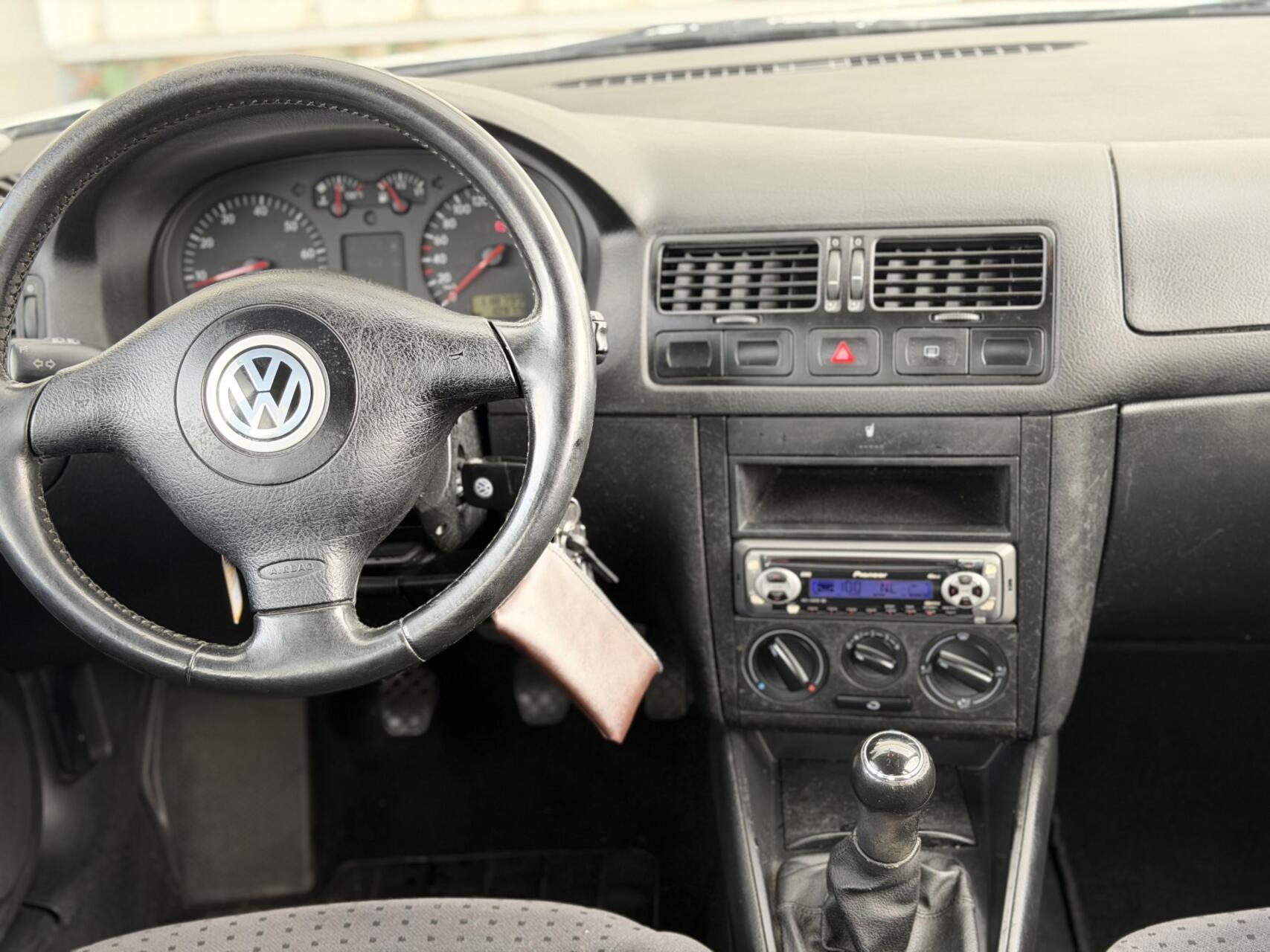 Foto van Volkswagen Bora