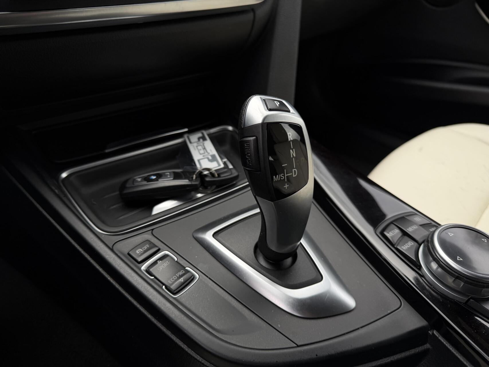 Foto van BMW 328i xDrive