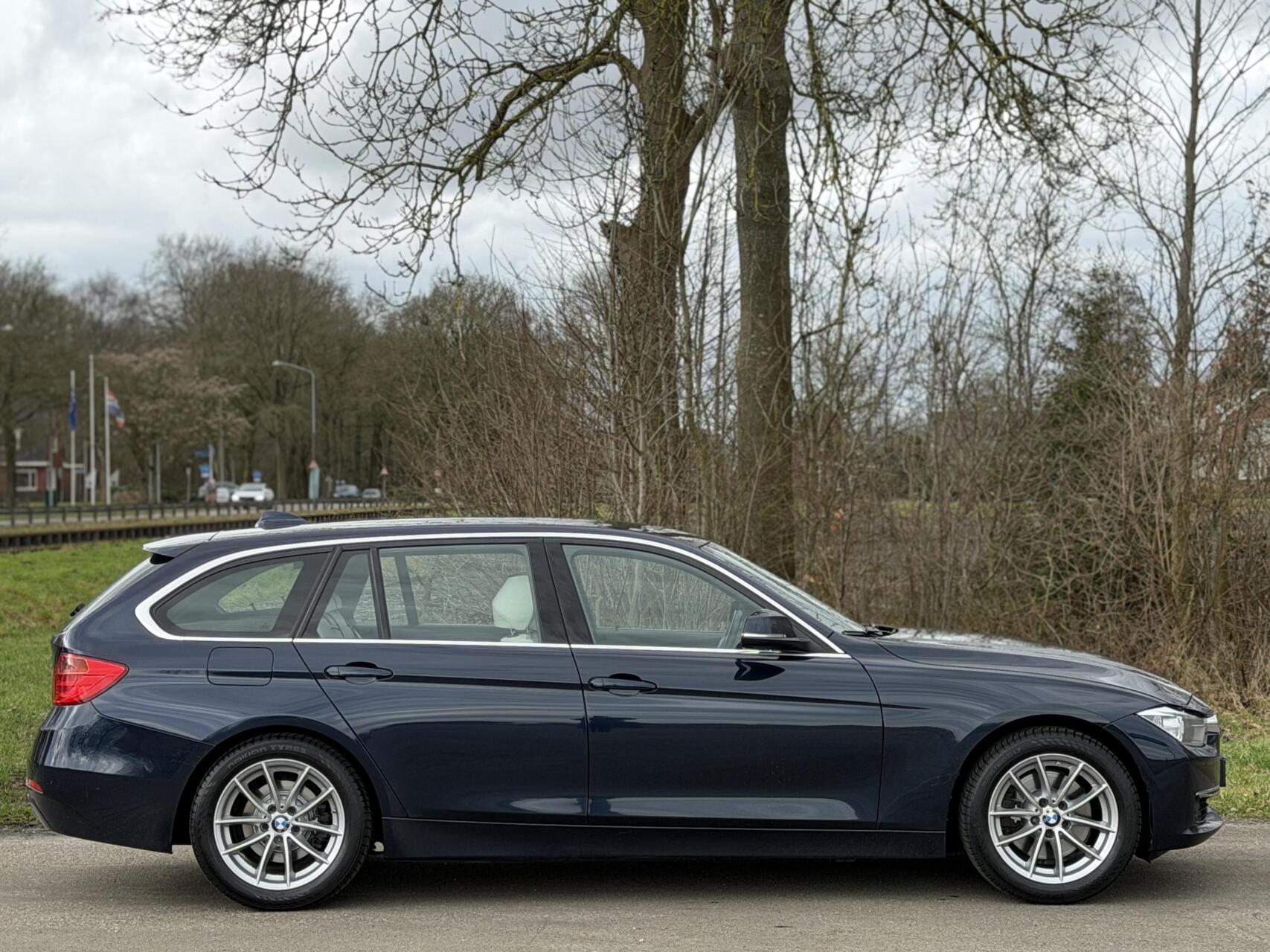 Foto van BMW 328i xDrive