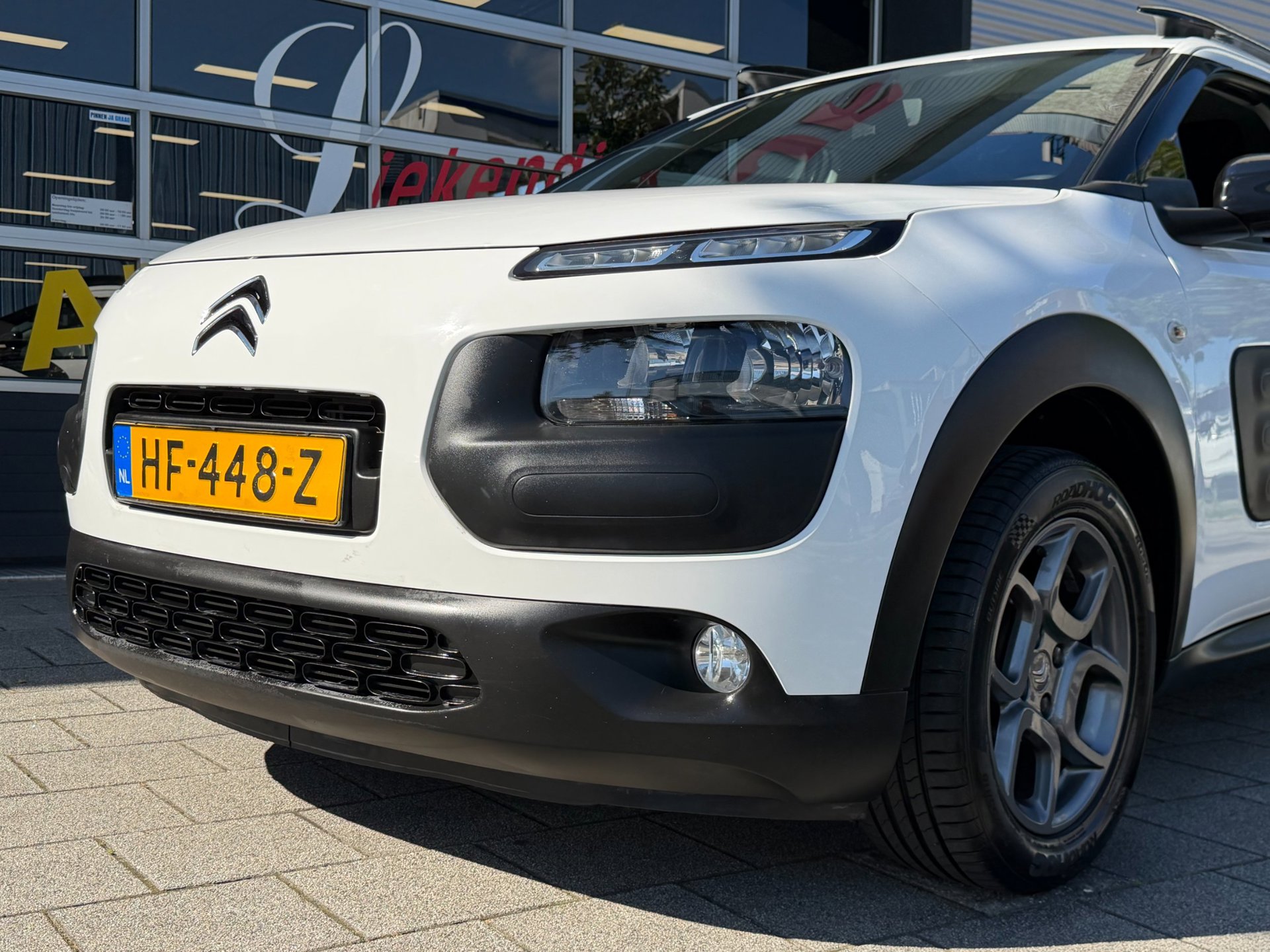 Foto van Citroen C4 Cactus