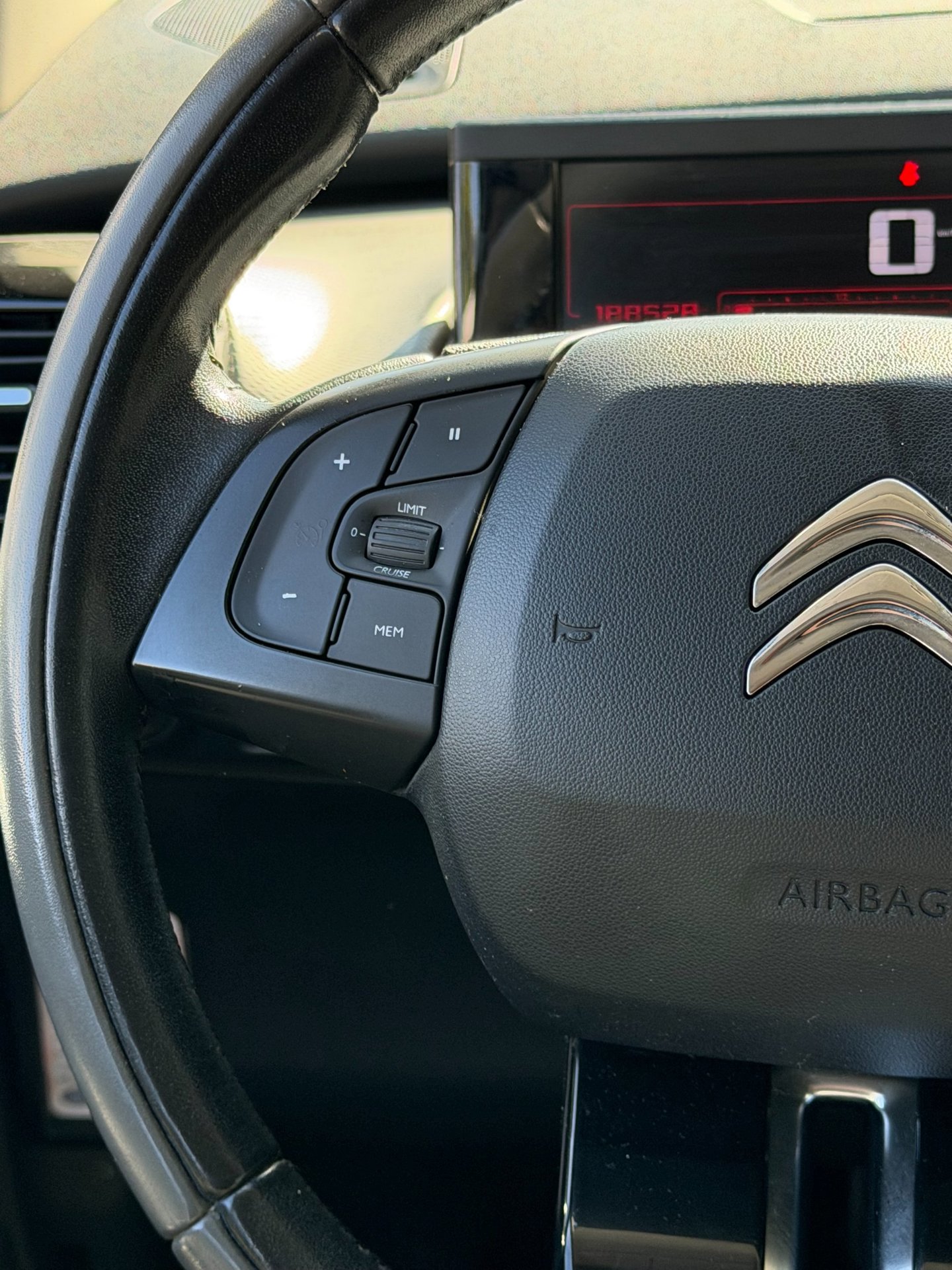 Foto van Citroen C4 Cactus