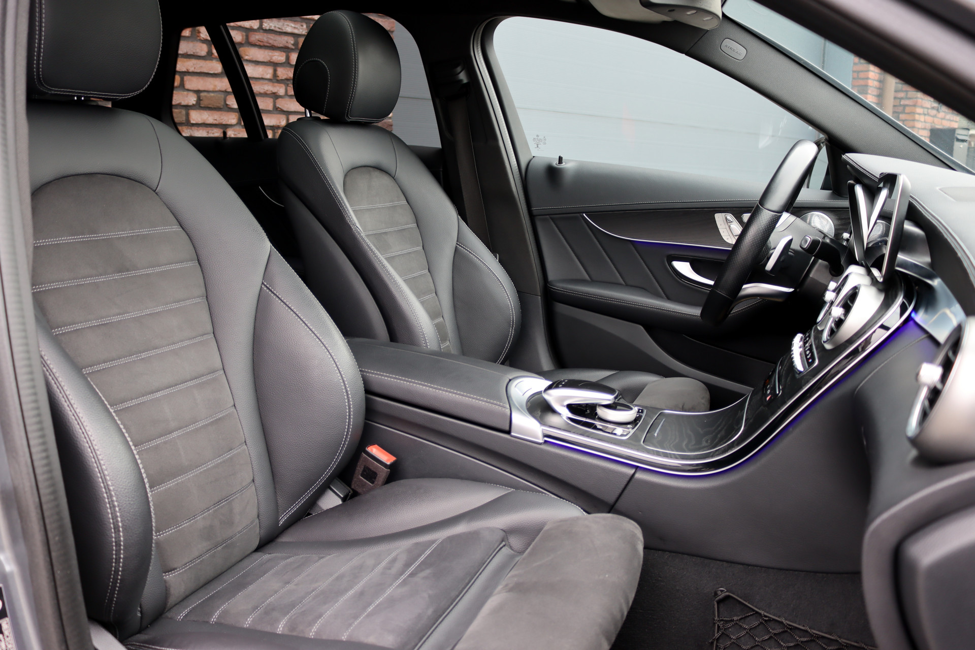 Foto van Mercedes-Benz C 300 E