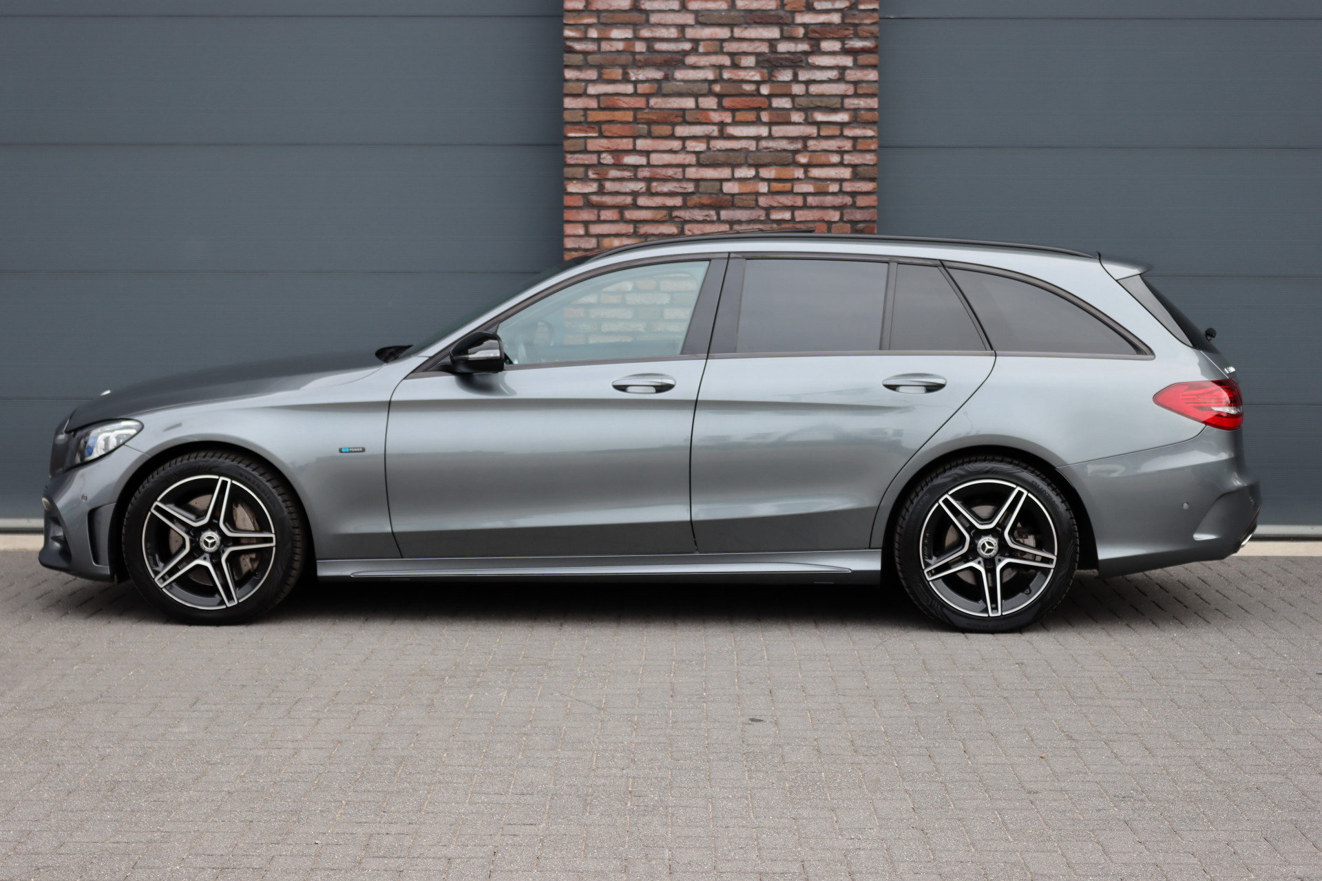 Foto van Mercedes-Benz C 300 E