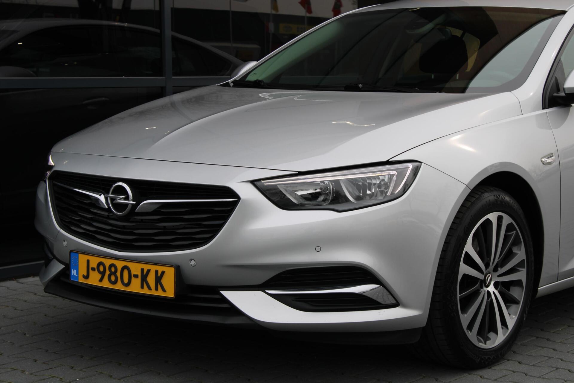 Foto van Opel Insignia Grand Sport
