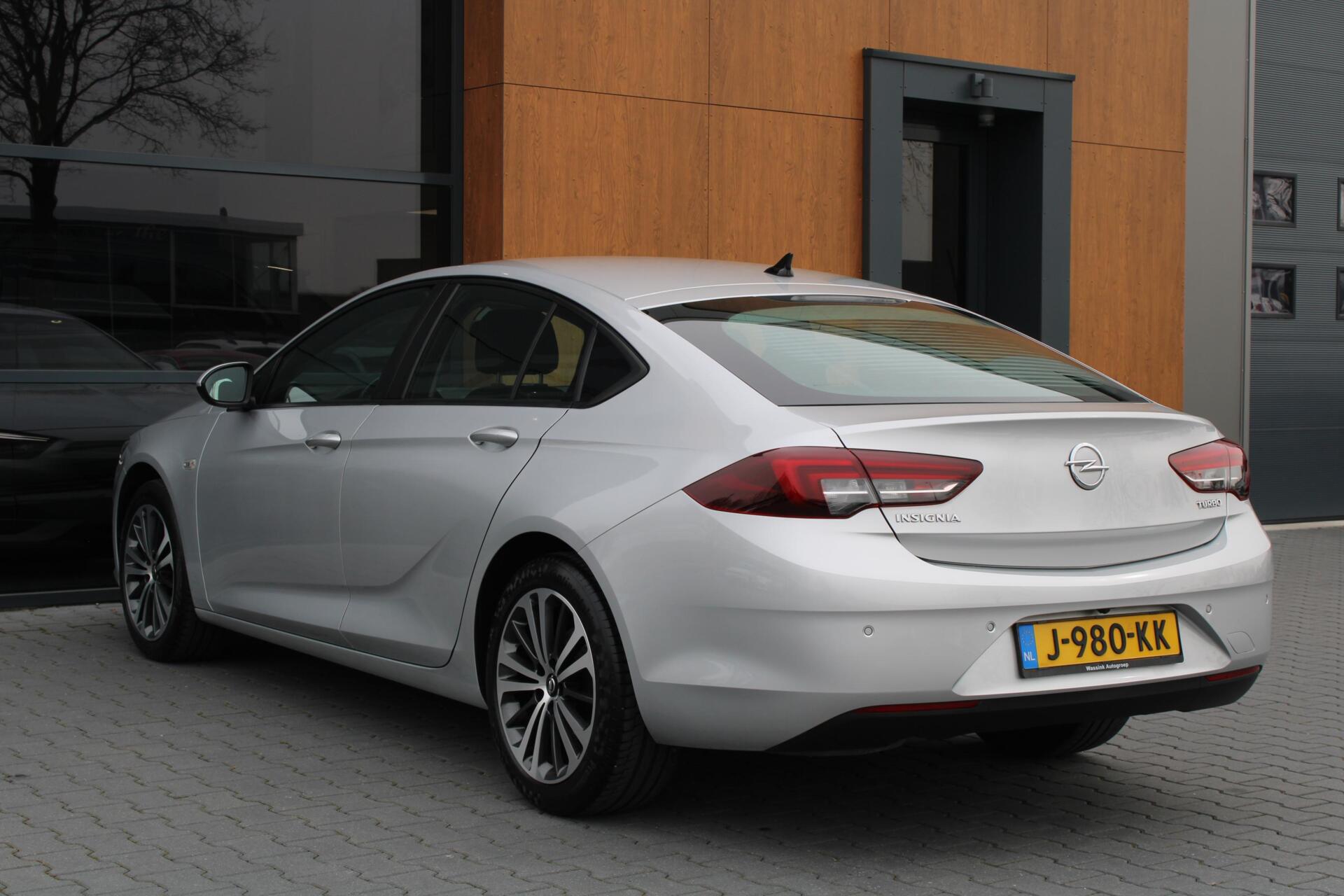 Foto van Opel Insignia Grand Sport