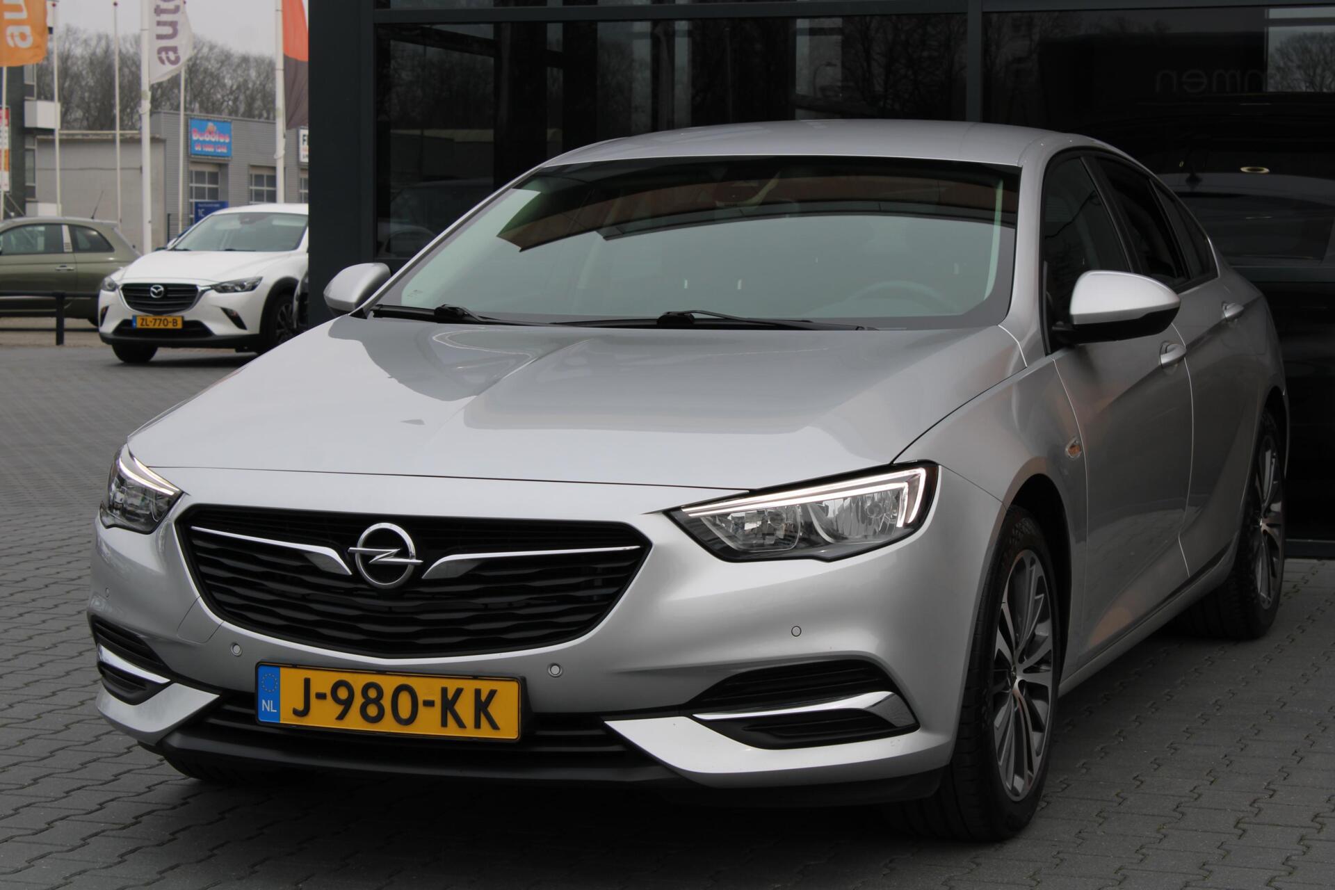 Foto van Opel Insignia Grand Sport