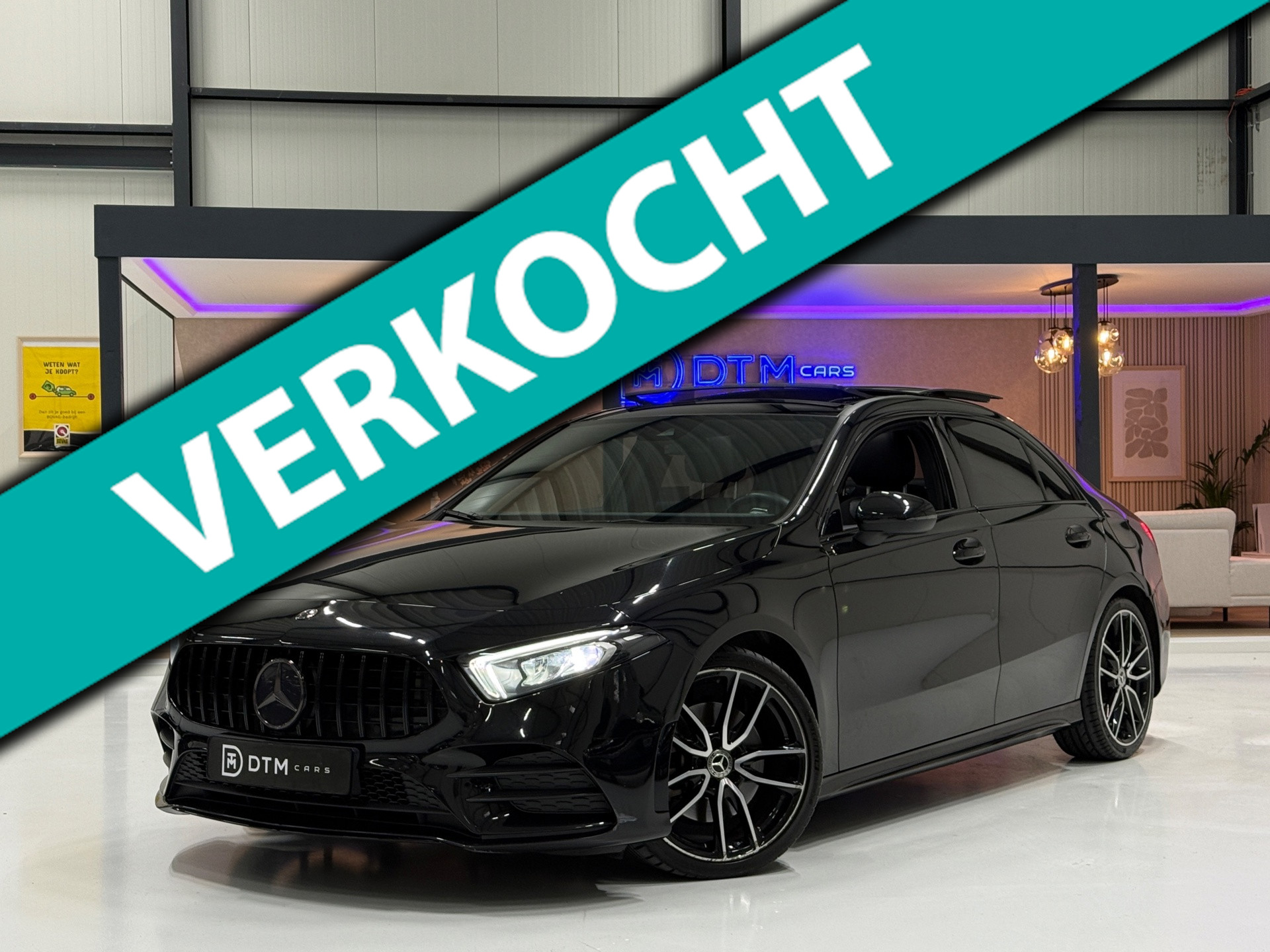 Mercedes-Benz A 250 250 224pk Sedan AMG-Pakket Aut. | Panoramadak Sfeerverlichting | MBUX | LED 2020 - voorkant