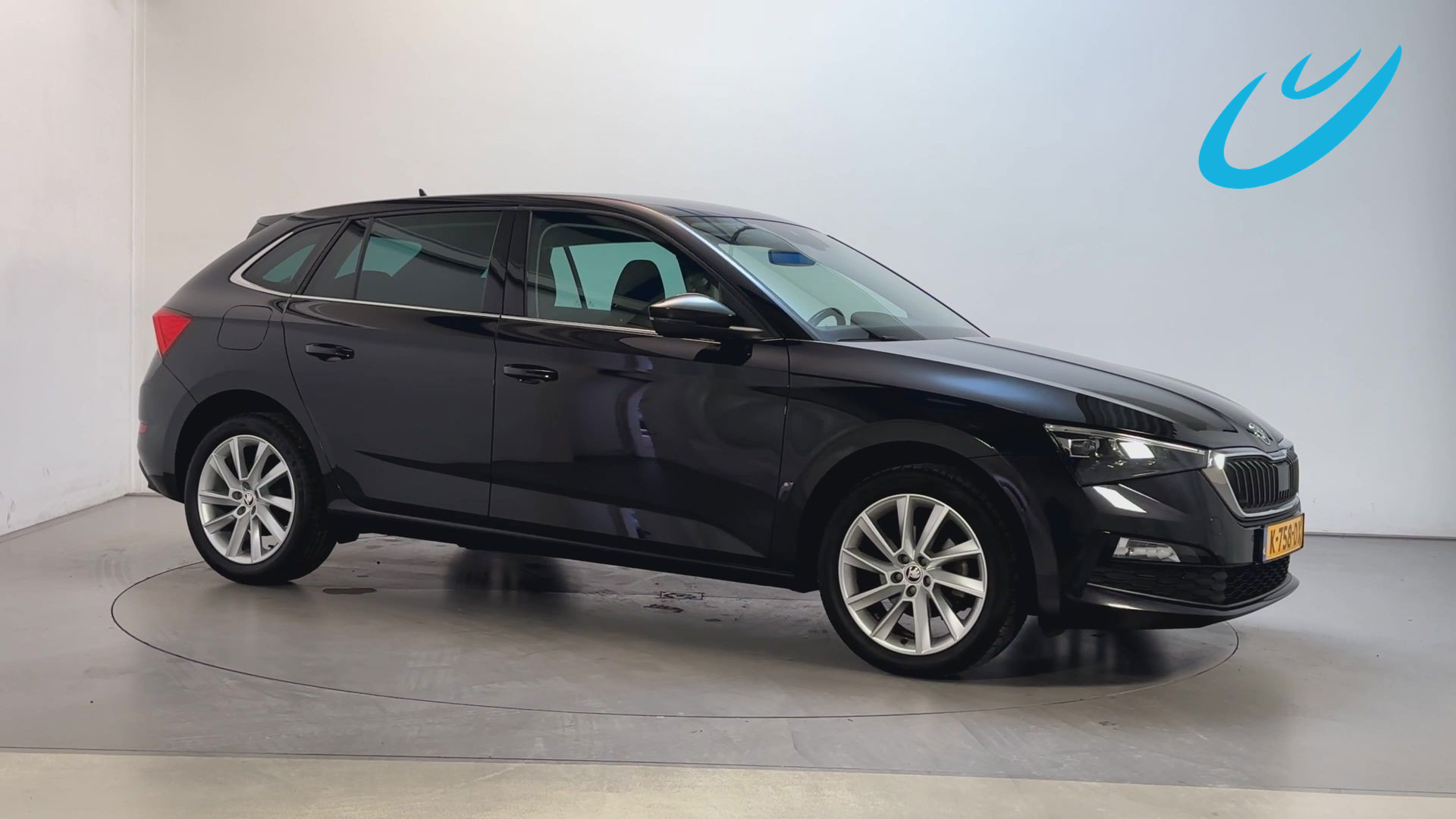 Skoda Scala 1.0 TSI 116pk DSG Business Edition Parkeersensoren Stoelverwarming  Navigatie  DAB+ 2020 - voorkant