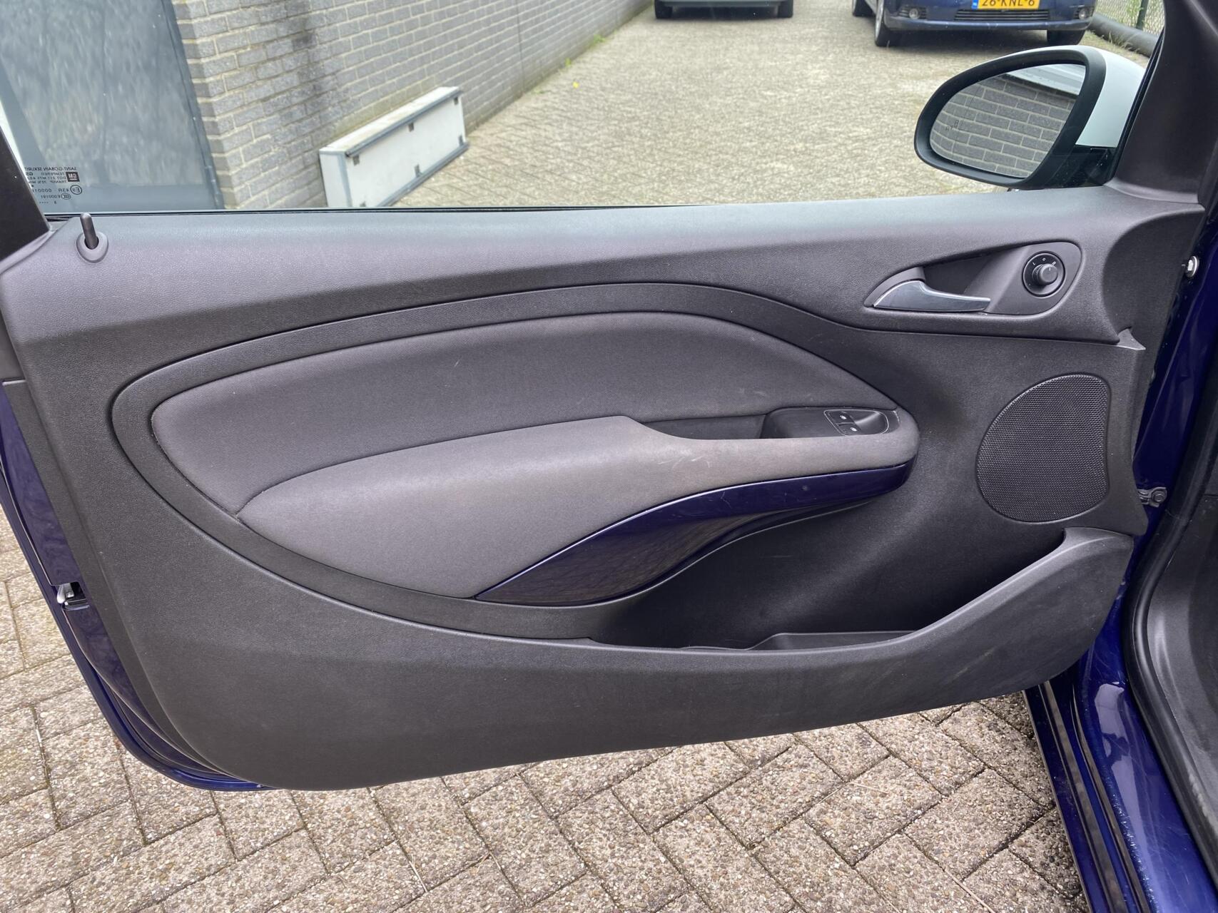 Foto van Opel Adam