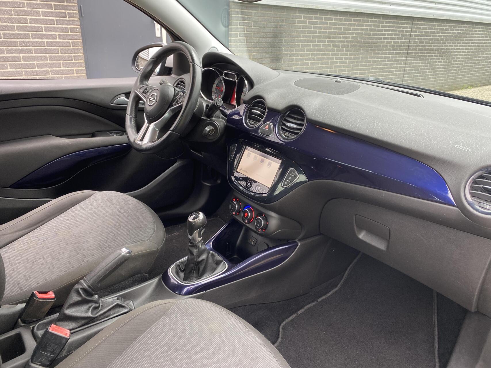 Foto van Opel Adam
