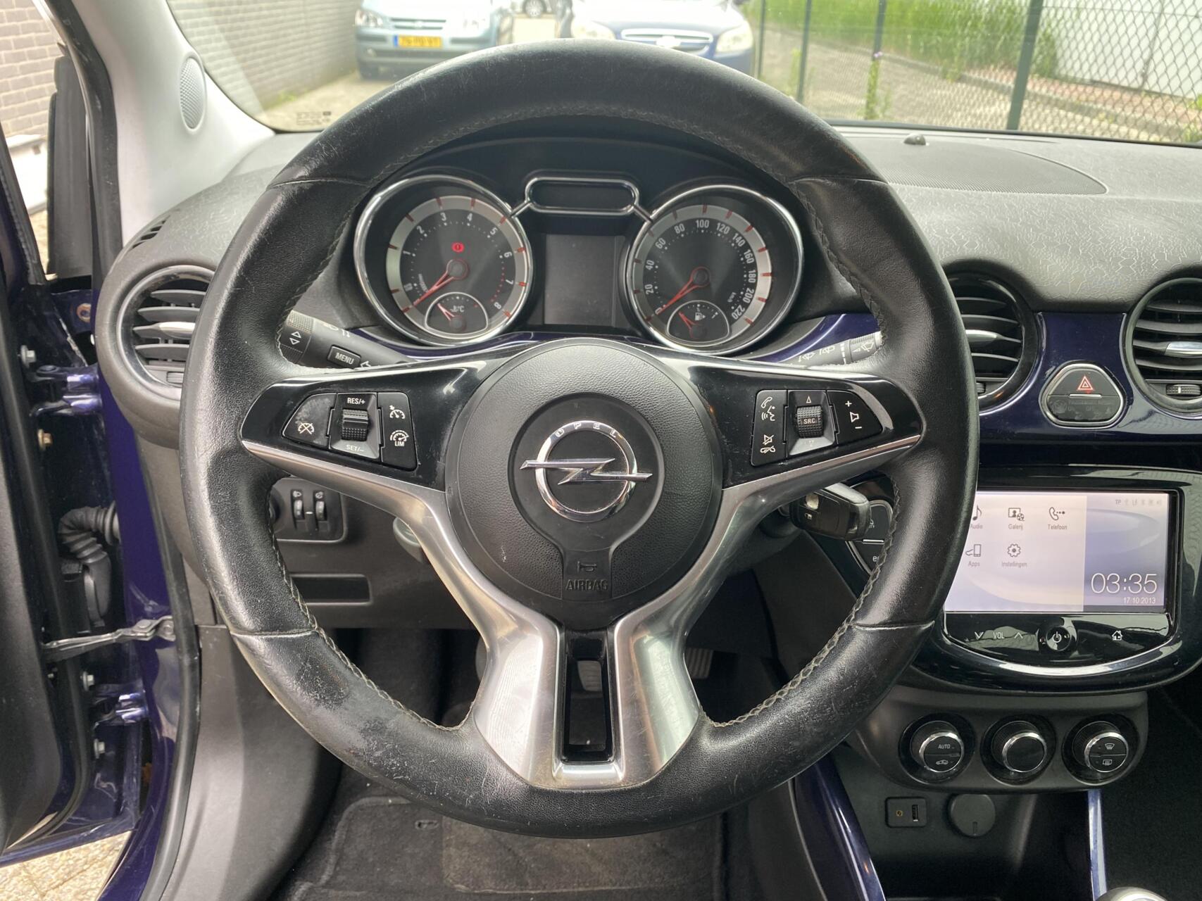 Foto van Opel Adam
