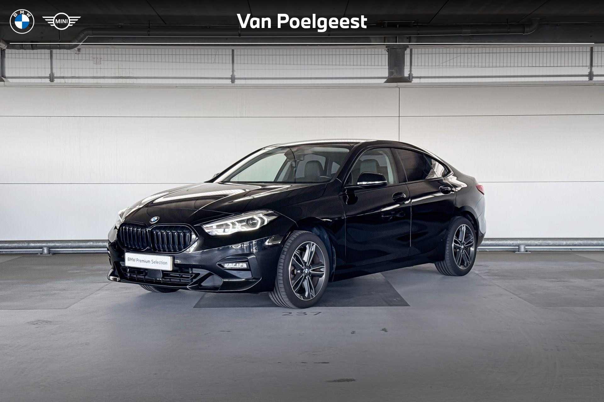 BMW 218i 218i Business Edition Plus 2021 - voorkant